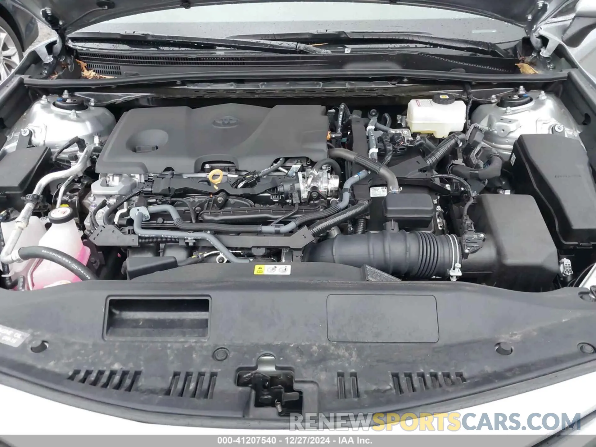 10 fotografías del automóvil dañado 4T1K31AK6RU626577 TOYOTA CAMRY HYBRID 2024