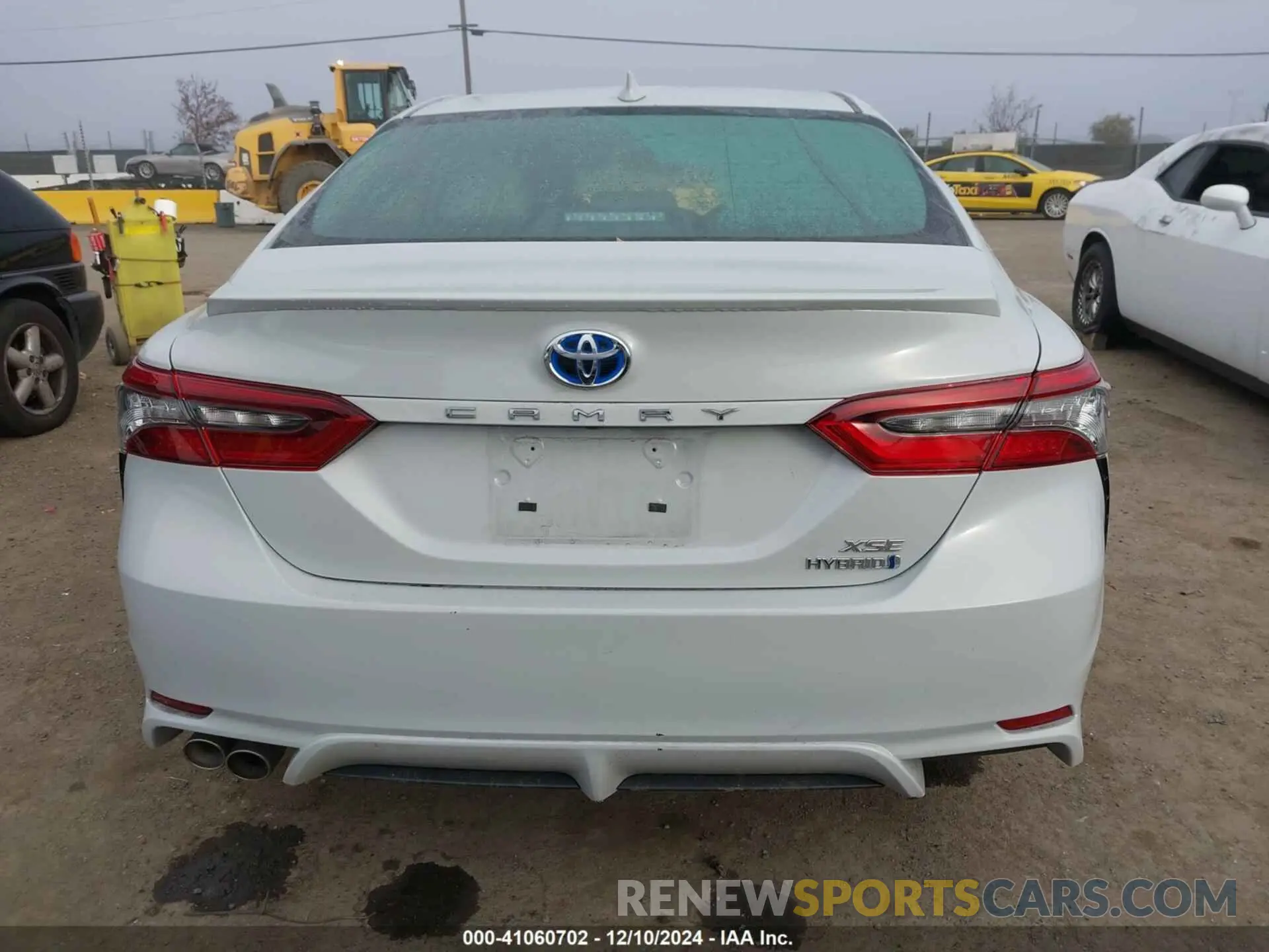 16 fotografías del automóvil dañado 4T1K31AK7RU078086 TOYOTA CAMRY HYBRID 2024