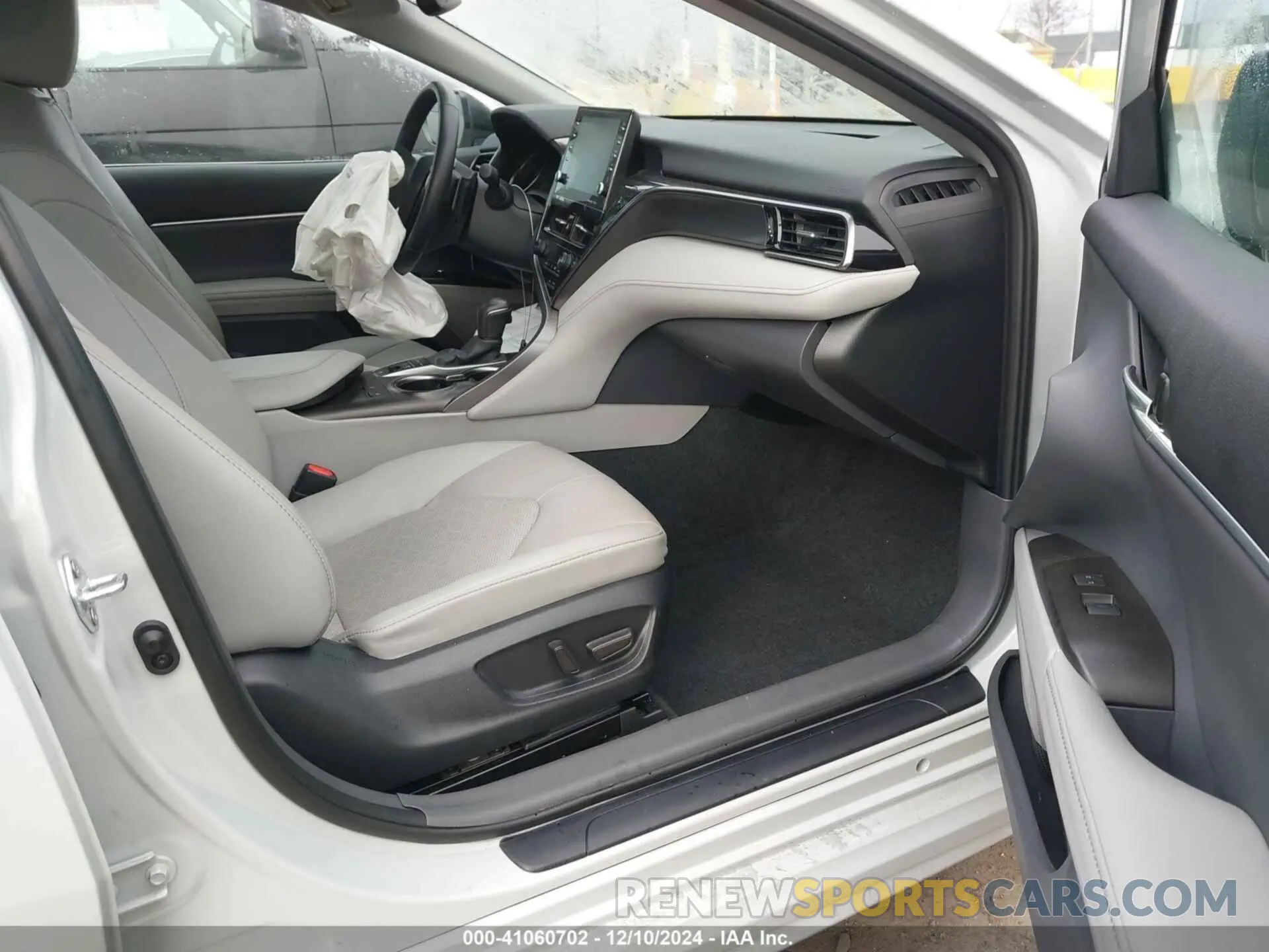 5 fotografías del automóvil dañado 4T1K31AK7RU078086 TOYOTA CAMRY HYBRID 2024