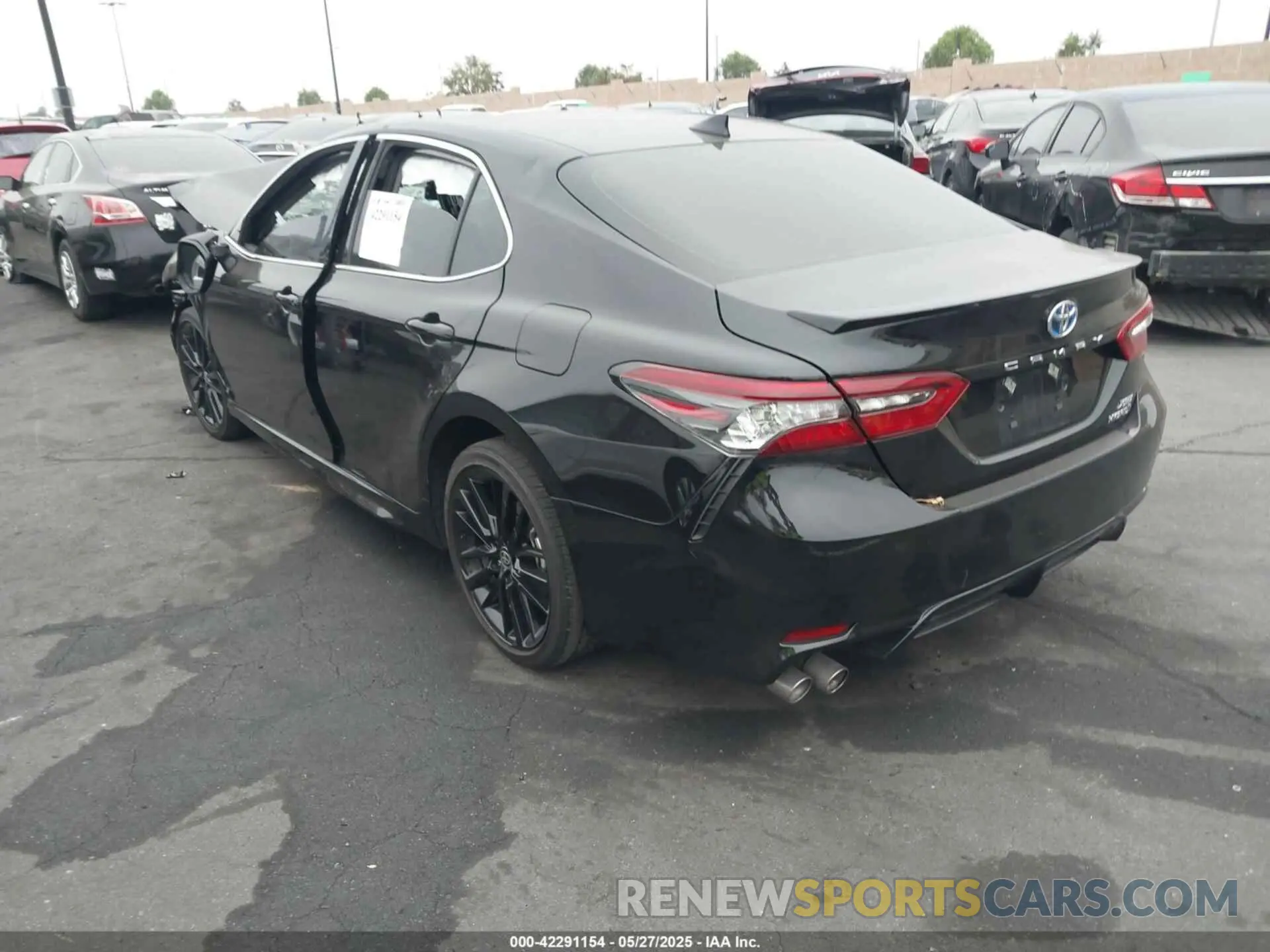 3 fotografías del automóvil dañado 4T1K31AK8RU622496 TOYOTA CAMRY HYBRID 2024
