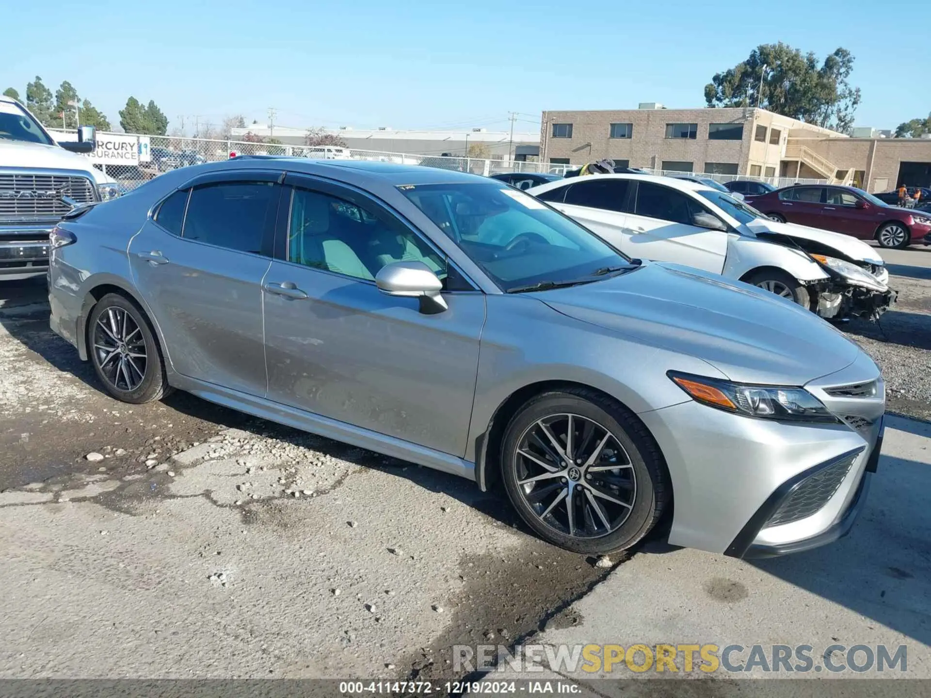 1 fotografías del automóvil dañado 4T1S31AK1RU622419 TOYOTA CAMRY HYBRID 2024