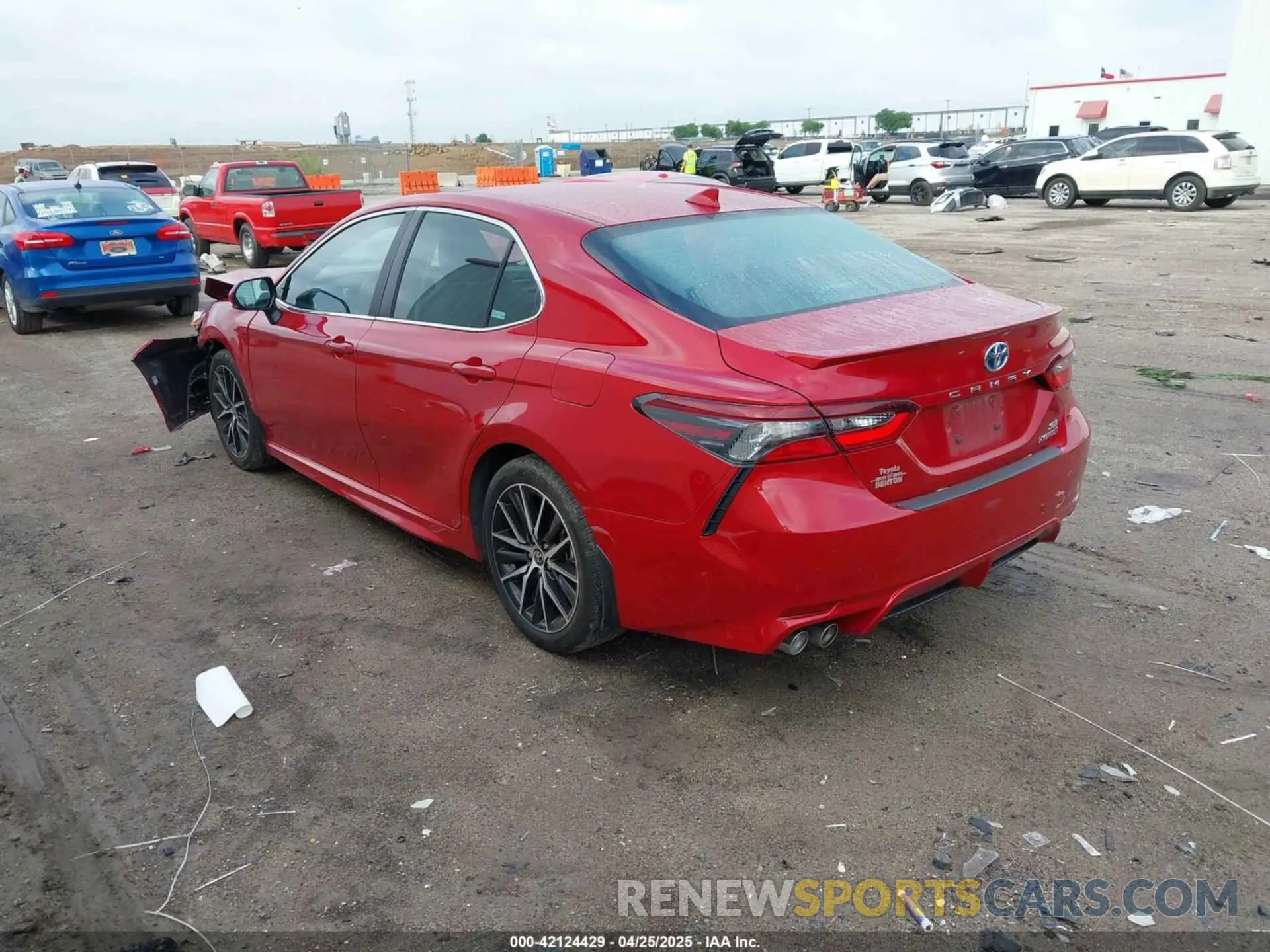 3 fotografías del automóvil dañado 4T1S31AK8RU072183 TOYOTA CAMRY HYBRID 2024