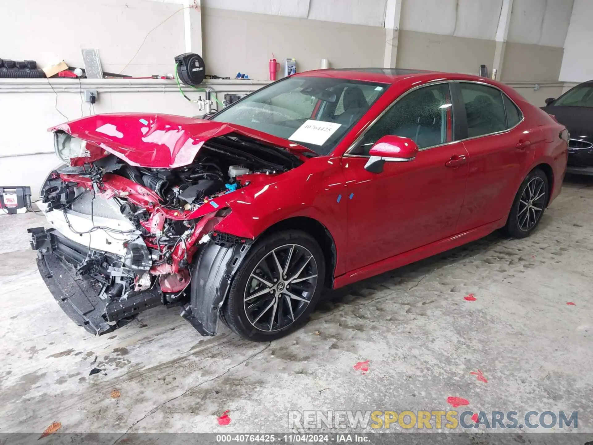 2 fotografías del automóvil dañado 4T1S31AK9RU069793 TOYOTA CAMRY HYBRID 2024