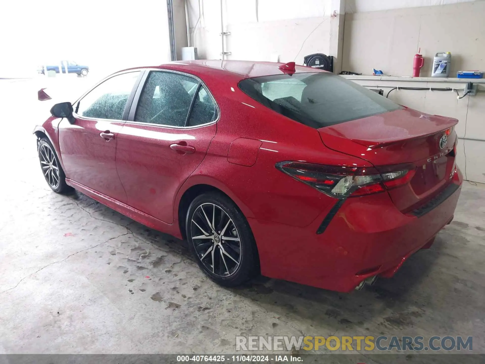 3 fotografías del automóvil dañado 4T1S31AK9RU069793 TOYOTA CAMRY HYBRID 2024