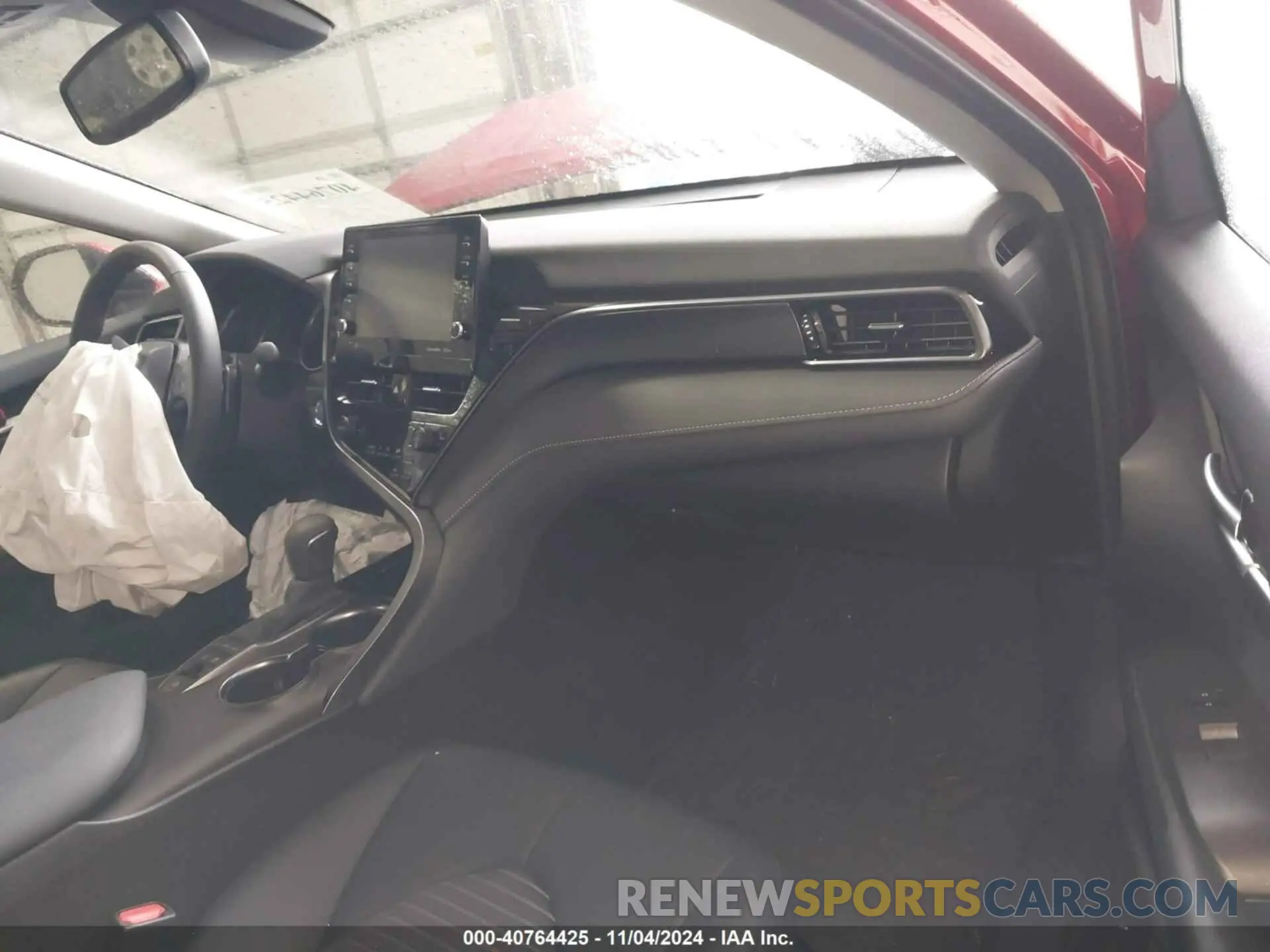 5 fotografías del automóvil dañado 4T1S31AK9RU069793 TOYOTA CAMRY HYBRID 2024