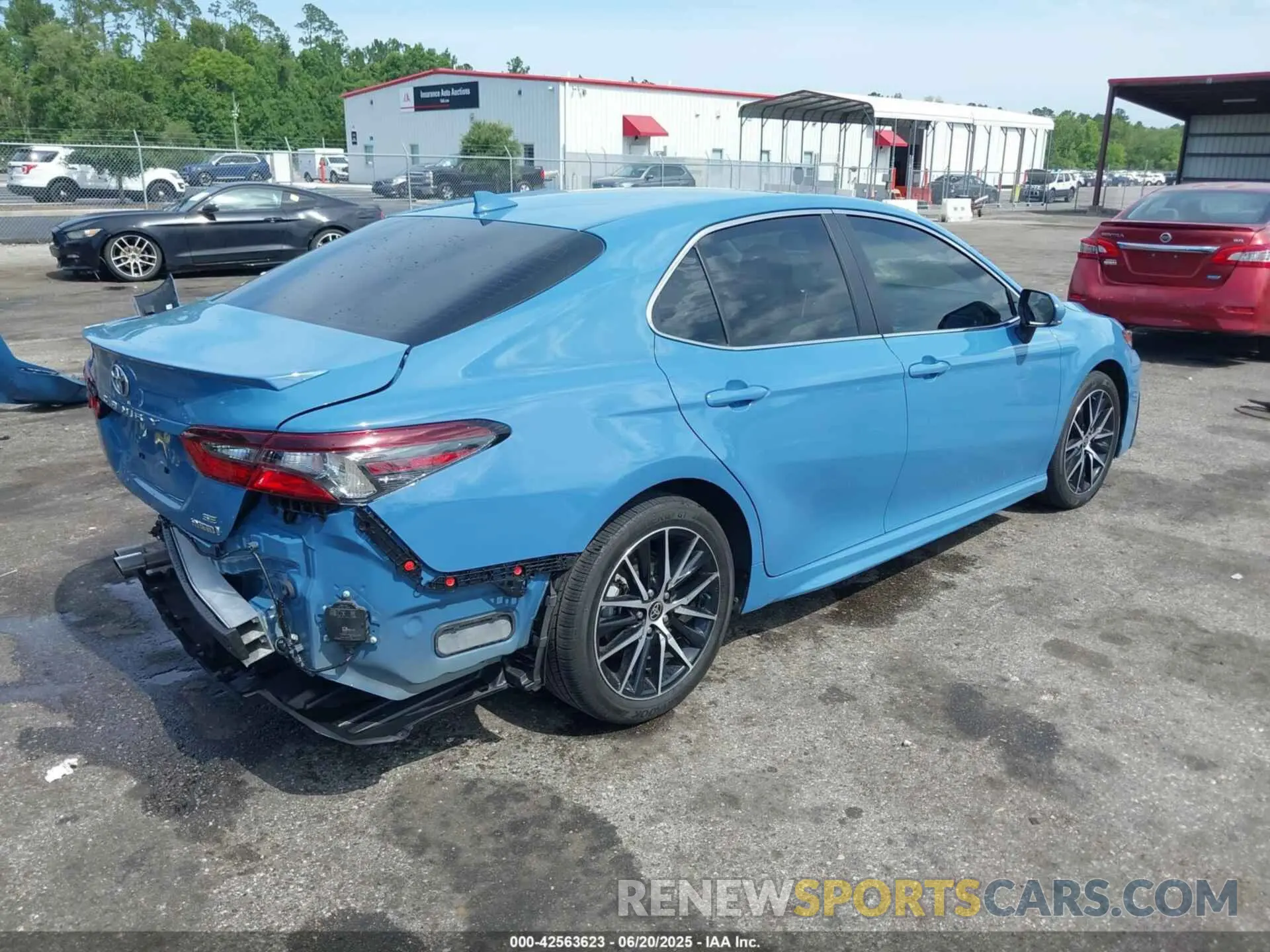 4 fotografías del automóvil dañado 4T1S31AKXRU075697 TOYOTA CAMRY HYBRID 2024