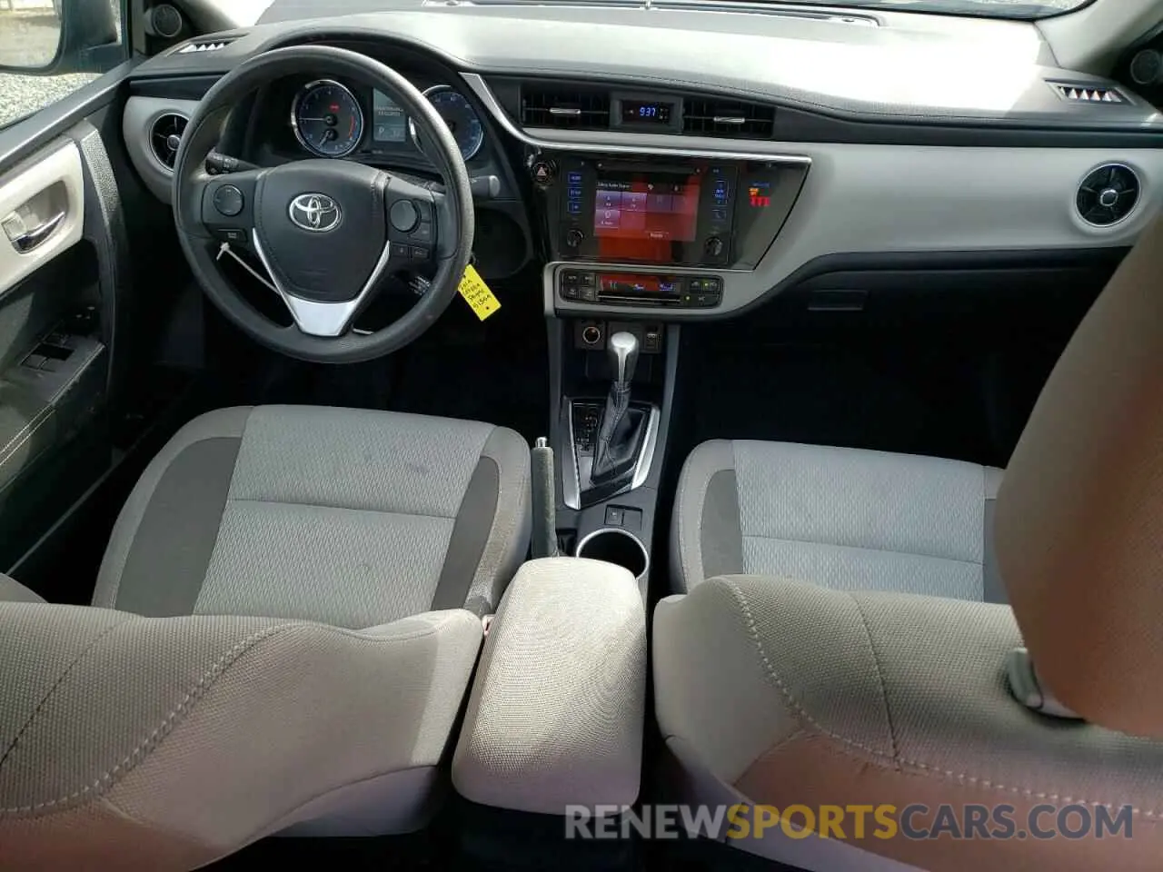 8 fotografías del automóvil dañado 2T1BPRHE2KC214067 TOYOTA COROLLA 2019