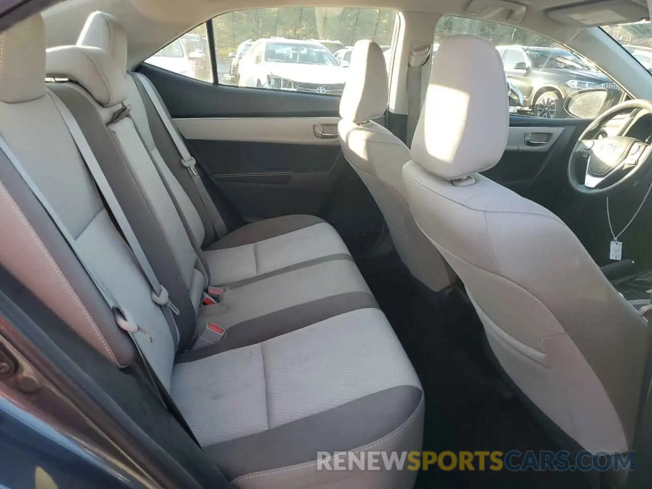 10 fotografías del automóvil dañado 2T1BURHE0KC132783 TOYOTA COROLLA 2019