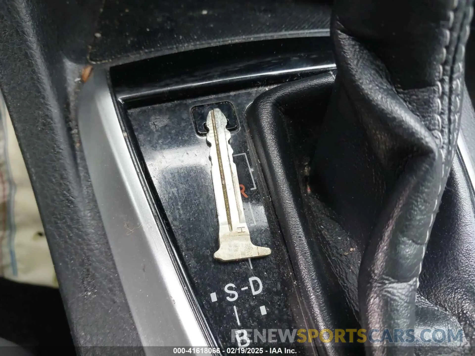 11 fotografías del automóvil dañado 2T1BURHE0KC141077 TOYOTA COROLLA 2019