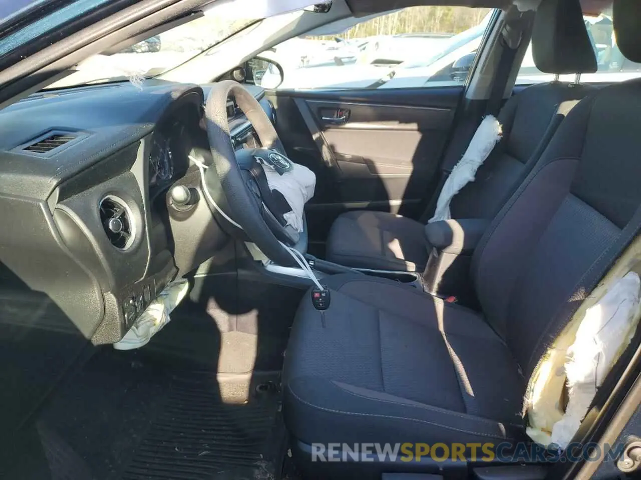 7 fotografías del automóvil dañado 2T1BURHE0KC143301 TOYOTA COROLLA 2019