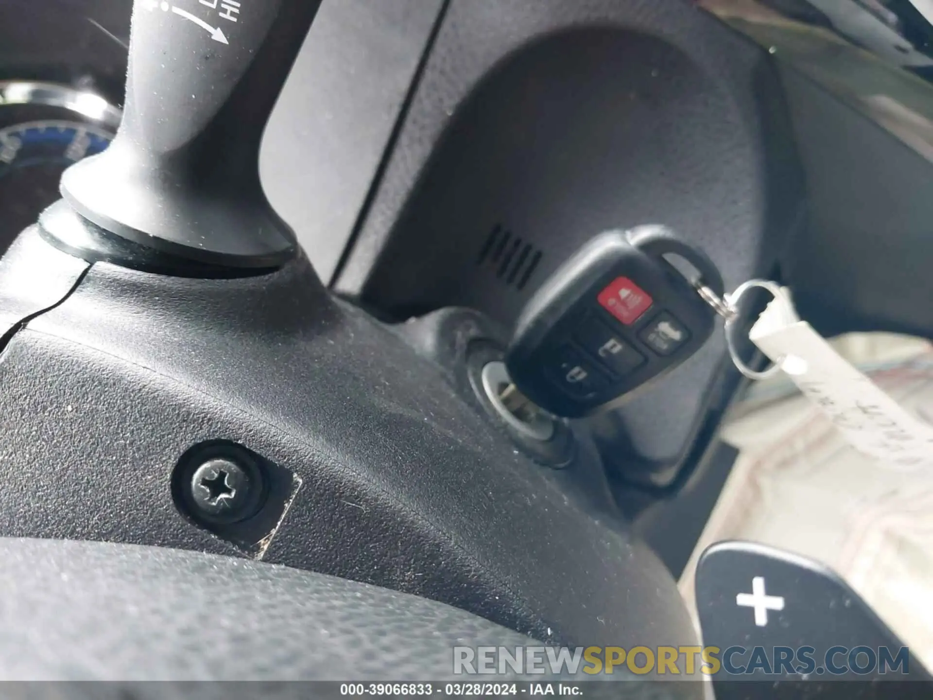 11 fotografías del automóvil dañado 2T1BURHE0KC153410 TOYOTA COROLLA 2019