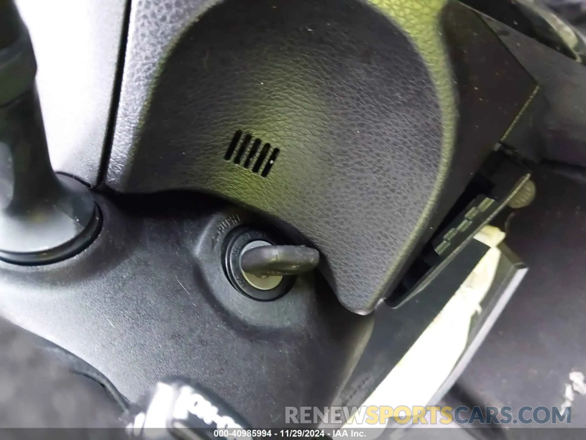 11 fotografías del automóvil dañado 2T1BURHE0KC165069 TOYOTA COROLLA 2019