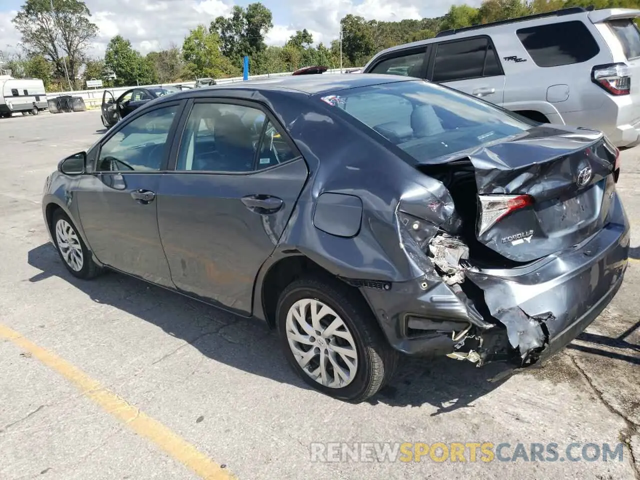 2 fotografías del automóvil dañado 2T1BURHE0KC165590 TOYOTA COROLLA 2019