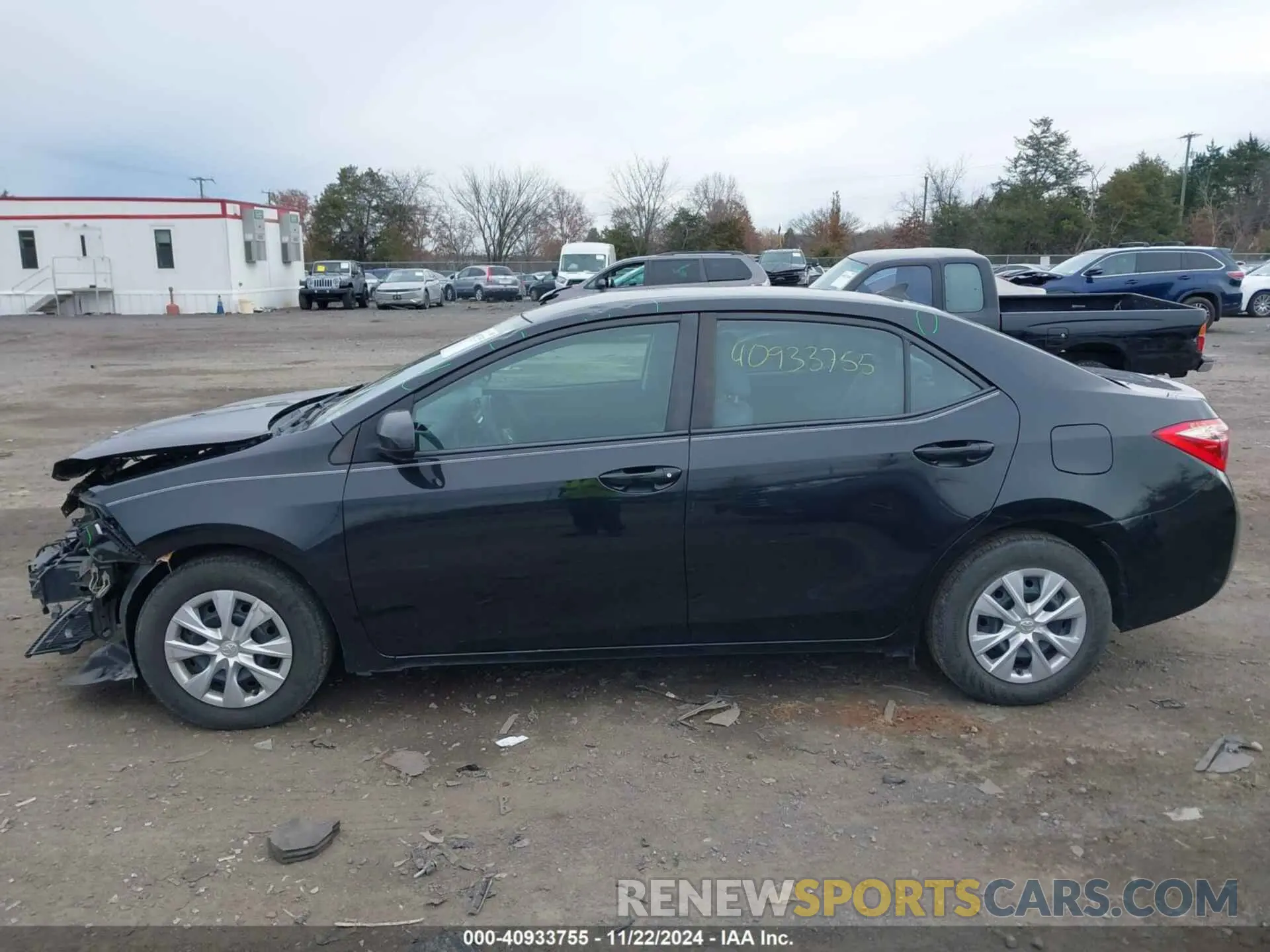14 fotografías del automóvil dañado 2T1BURHE0KC166948 TOYOTA COROLLA 2019
