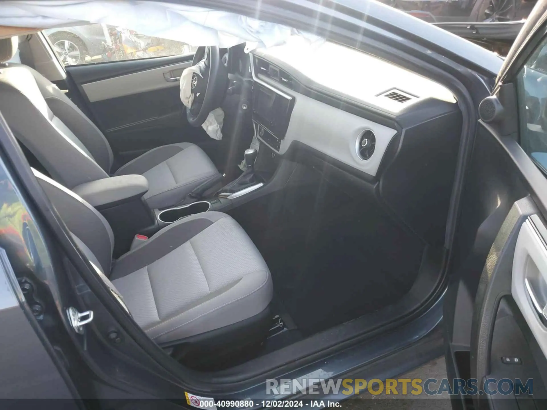 5 fotografías del automóvil dañado 2T1BURHE0KC175147 TOYOTA COROLLA 2019