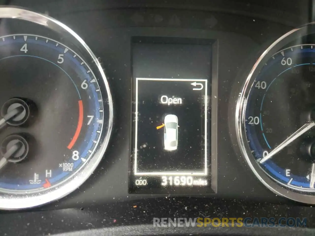 8 fotografías del automóvil dañado 2T1BURHE0KC179604 TOYOTA COROLLA 2019