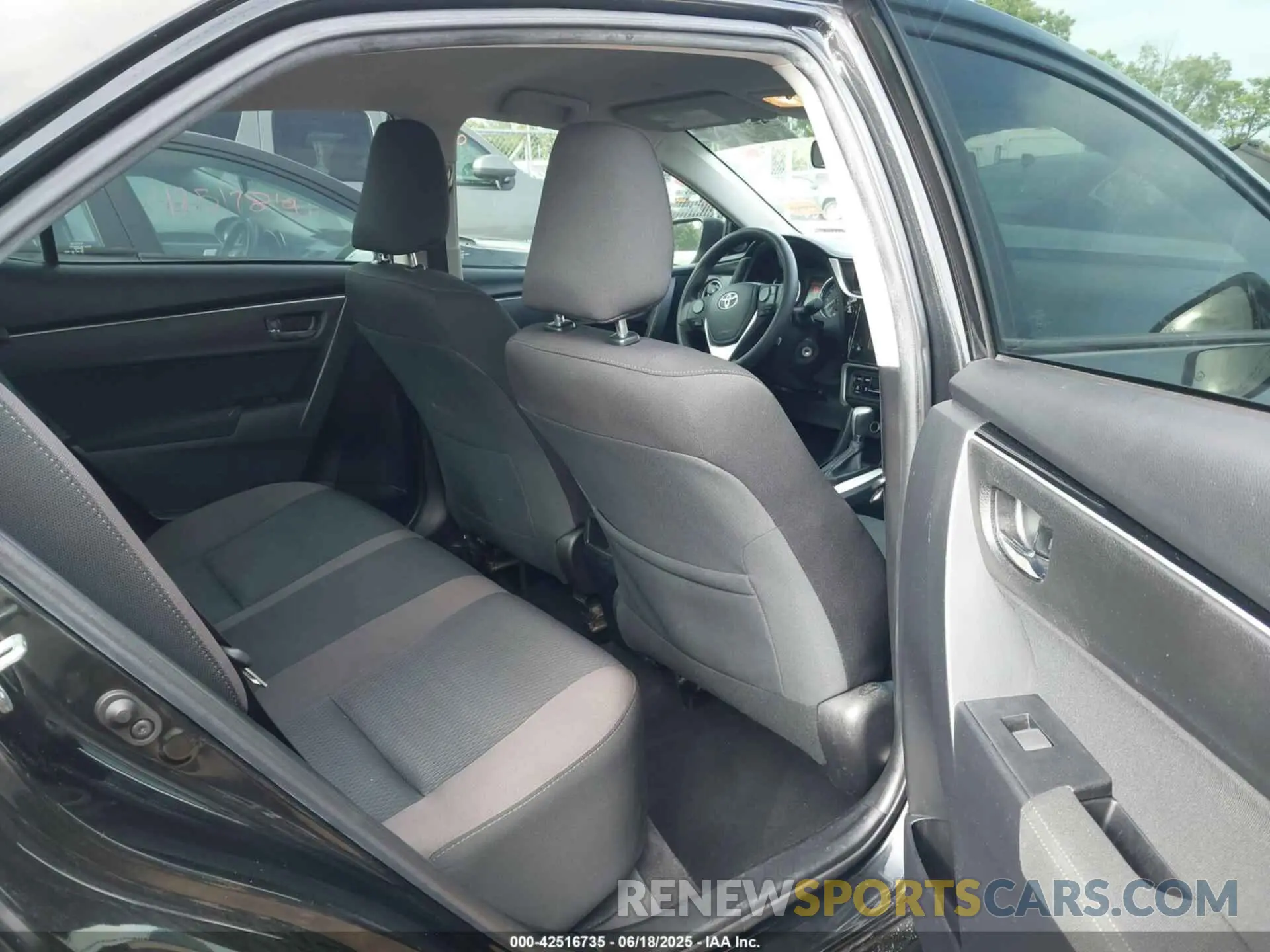 8 fotografías del automóvil dañado 2T1BURHE0KC187508 TOYOTA COROLLA 2019