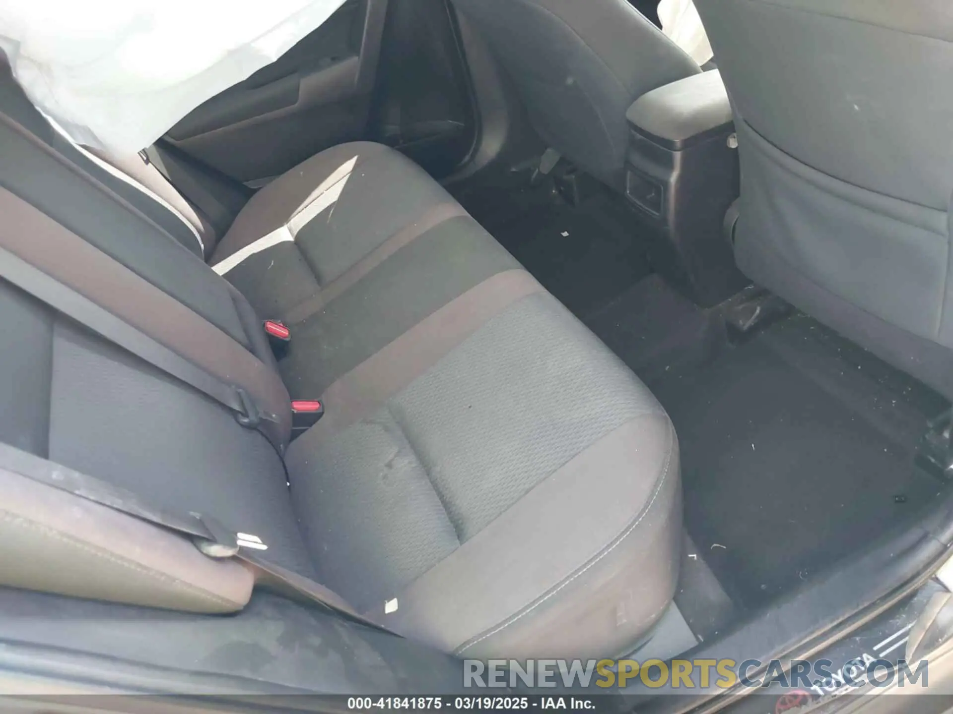 8 fotografías del automóvil dañado 2T1BURHE0KC204159 TOYOTA COROLLA 2019