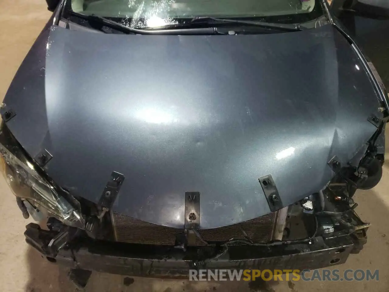 11 fotografías del automóvil dañado 2T1BURHE0KC205053 TOYOTA COROLLA 2019