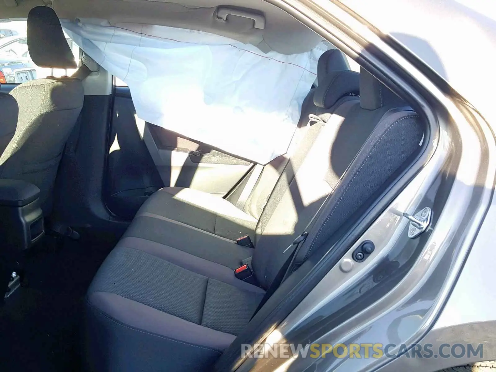 6 fotografías del automóvil dañado 2T1BURHE0KC215954 TOYOTA COROLLA 2019