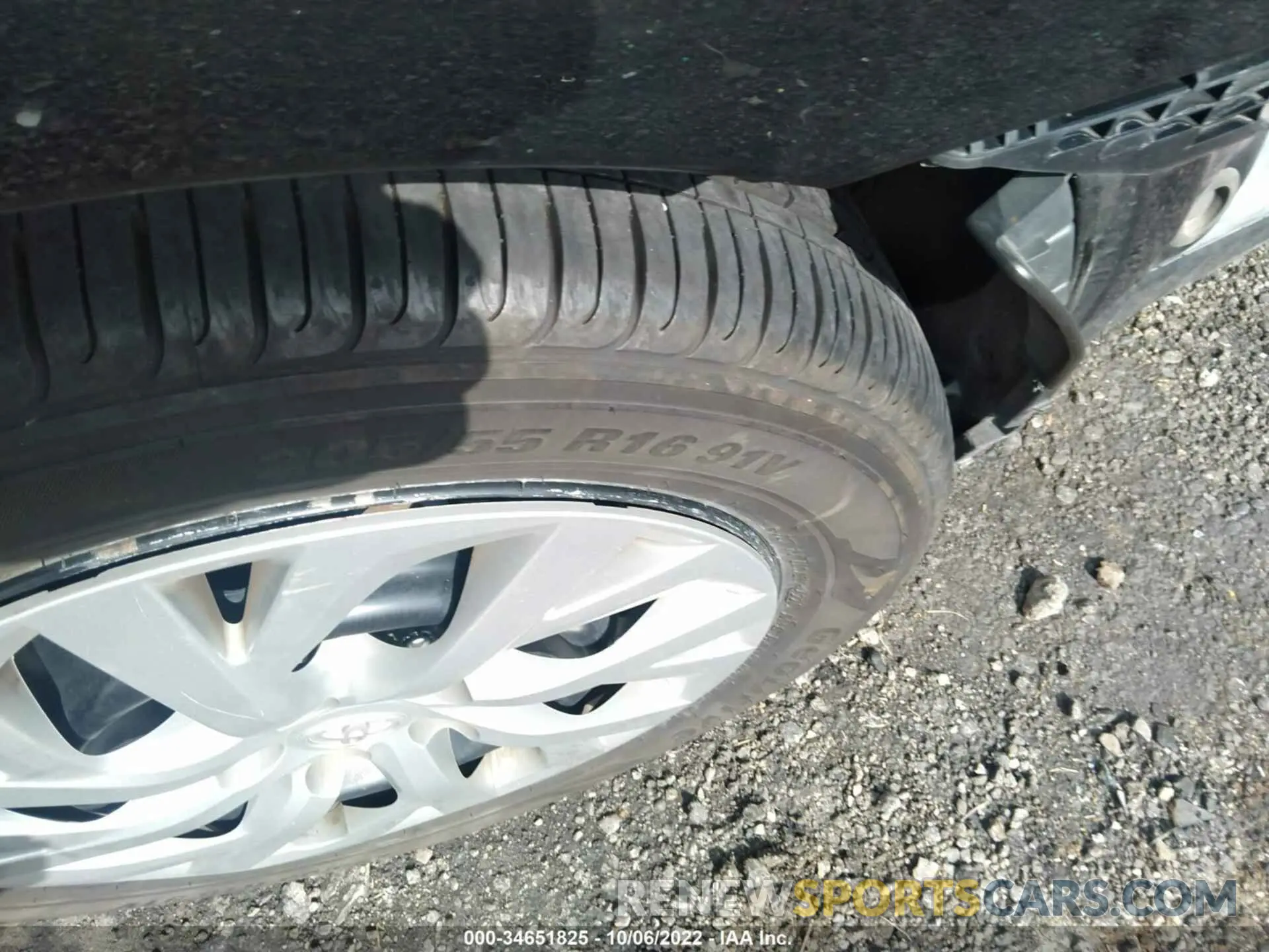 14 fotografías del automóvil dañado 2T1BURHE0KC220104 TOYOTA COROLLA 2019