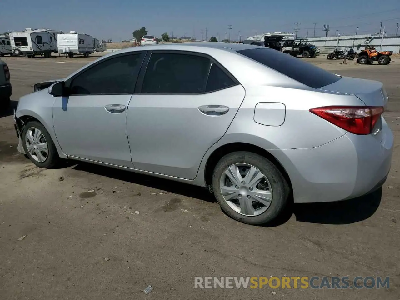 2 fotografías del automóvil dañado 2T1BURHE0KC226100 TOYOTA COROLLA 2019