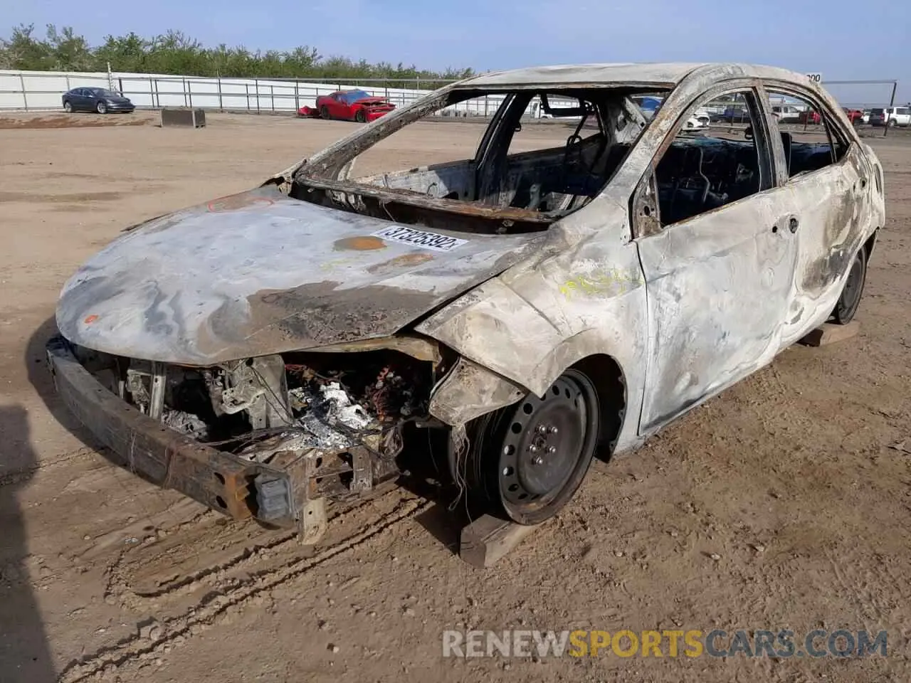 2 fotografías del automóvil dañado 2T1BURHE0KC229711 TOYOTA COROLLA 2019