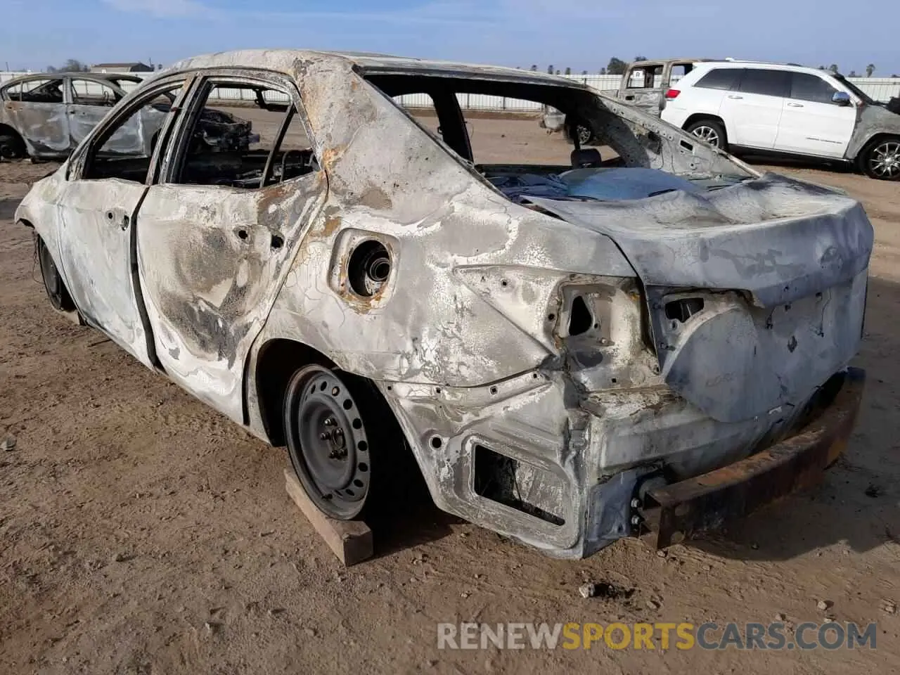 3 fotografías del automóvil dañado 2T1BURHE0KC229711 TOYOTA COROLLA 2019