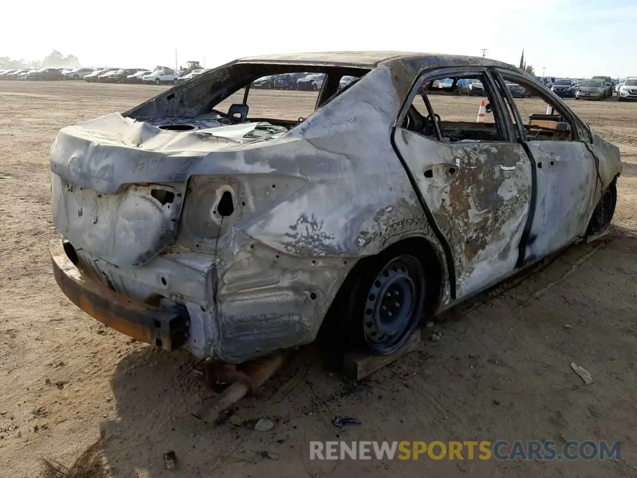 4 fotografías del automóvil dañado 2T1BURHE0KC229711 TOYOTA COROLLA 2019
