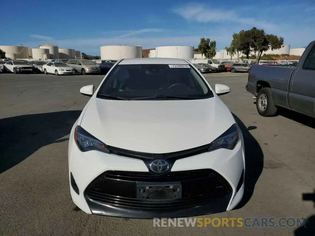 5 fotografías del automóvil dañado 2T1BURHE0KC237999 TOYOTA COROLLA 2019