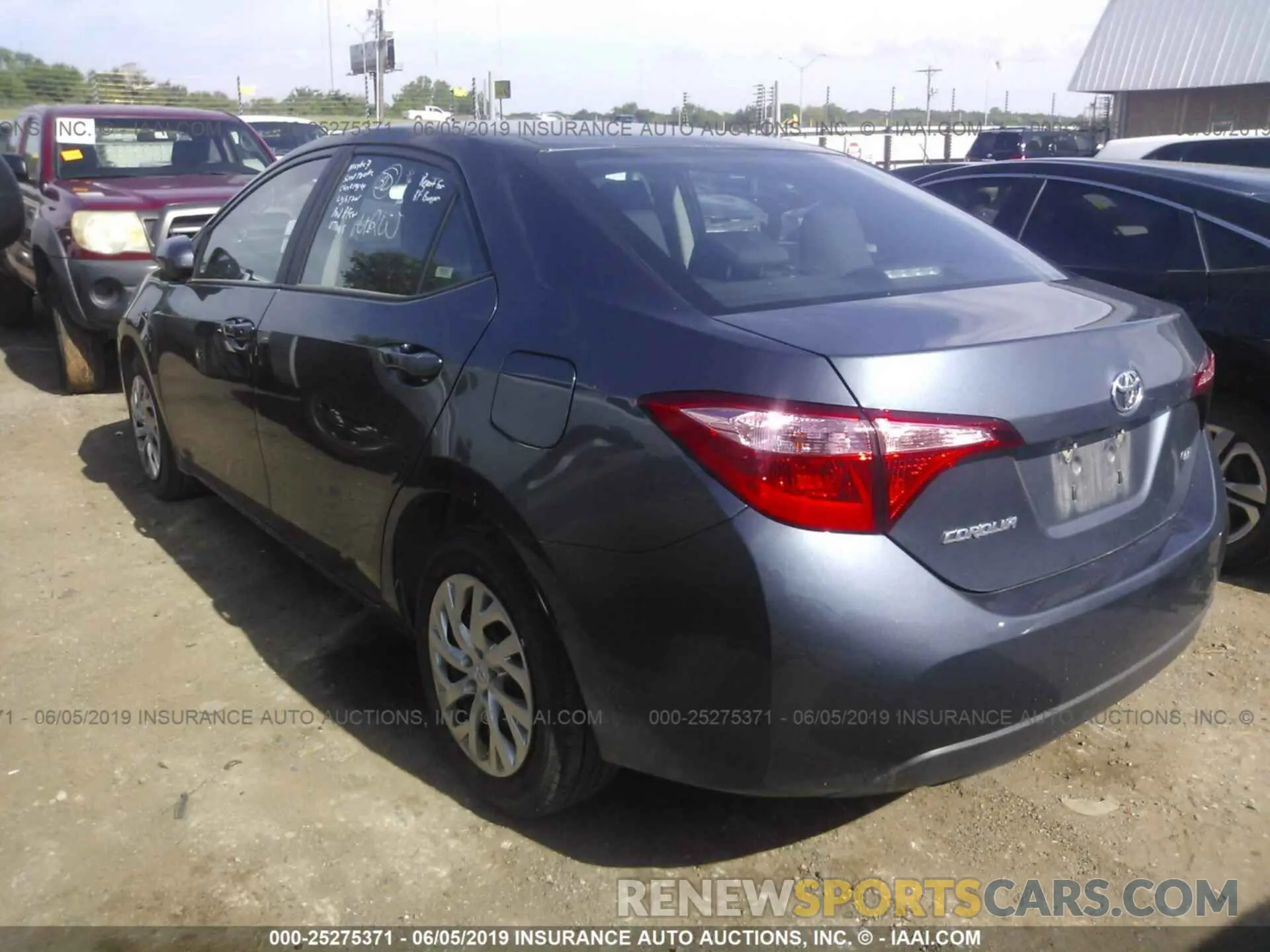 3 fotografías del automóvil dañado 2T1BURHE0KC242572 TOYOTA COROLLA 2019