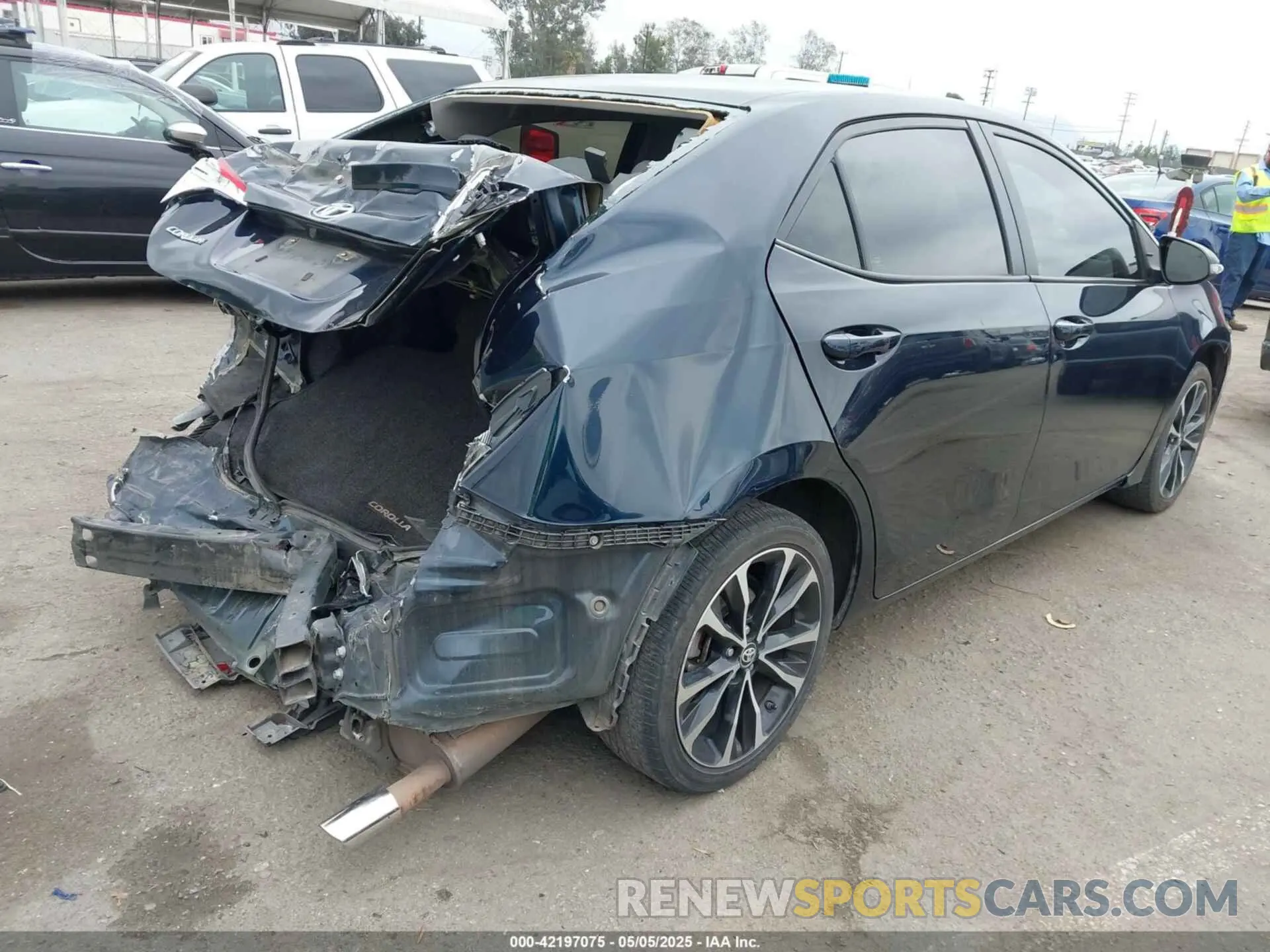 4 fotografías del automóvil dañado 2T1BURHE1KC132906 TOYOTA COROLLA 2019