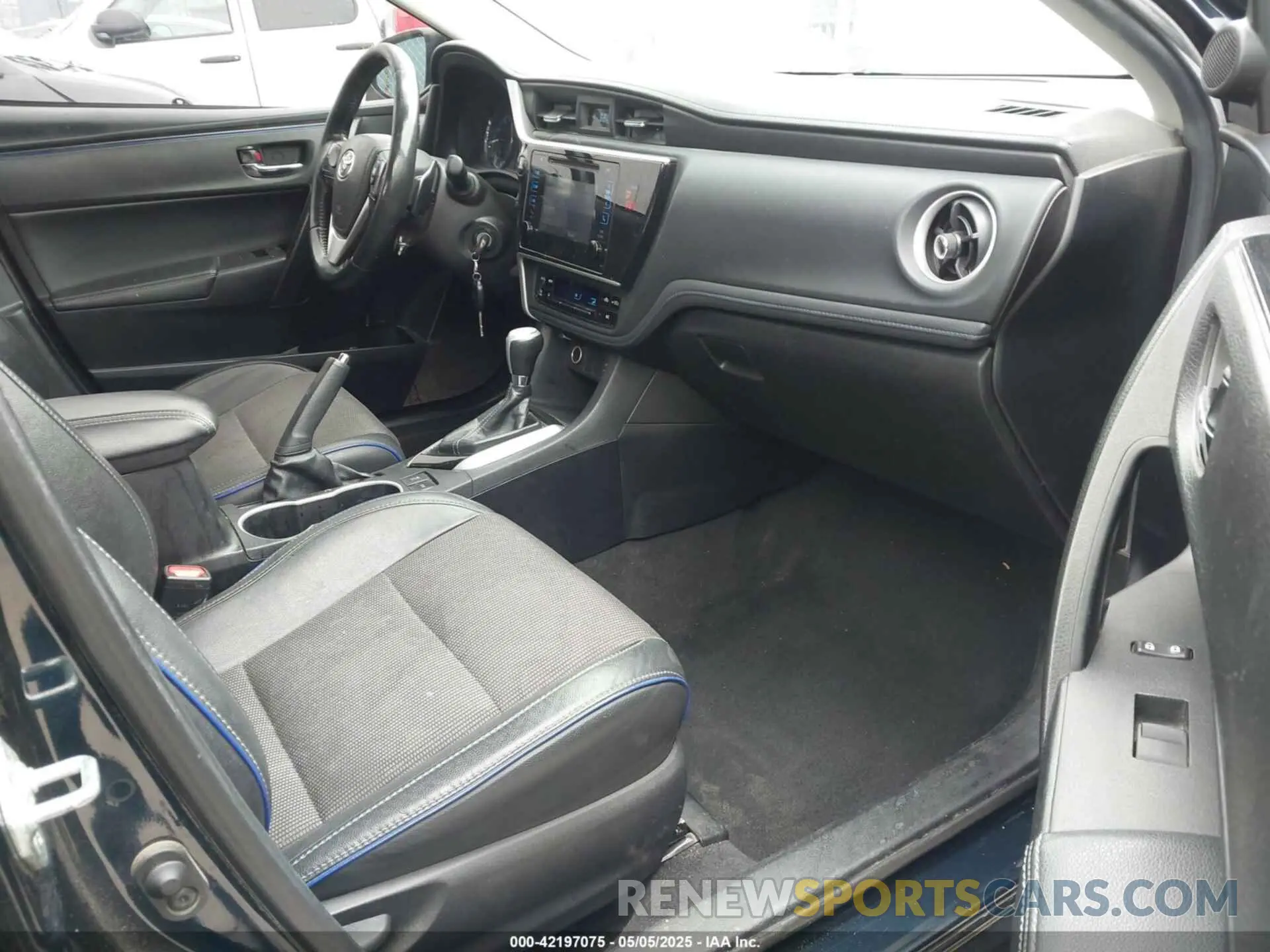 5 fotografías del automóvil dañado 2T1BURHE1KC132906 TOYOTA COROLLA 2019