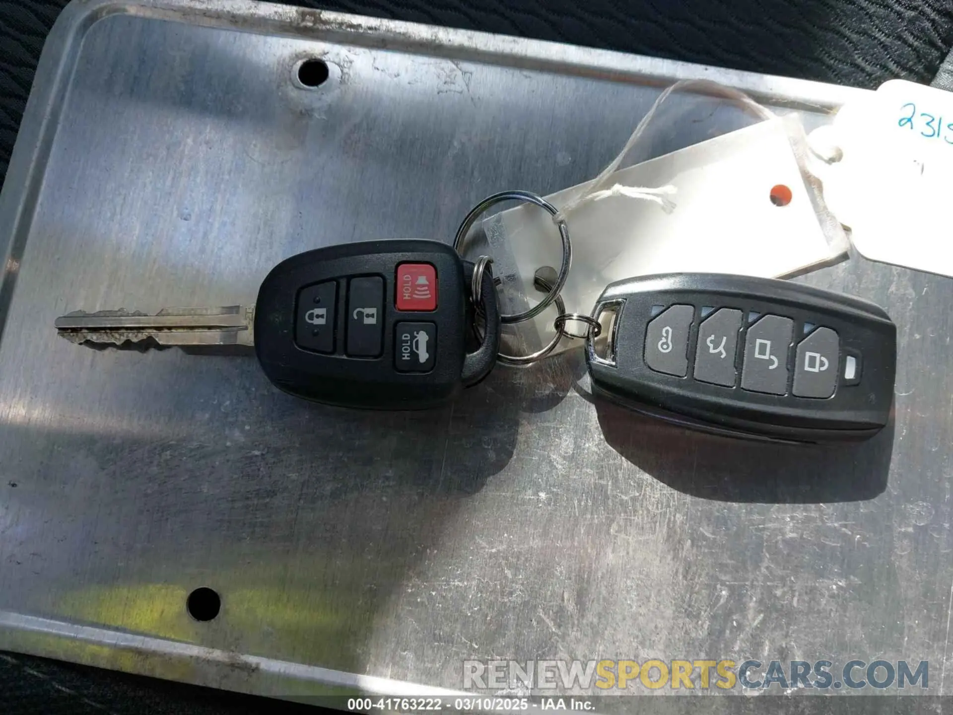 11 fotografías del automóvil dañado 2T1BURHE1KC136437 TOYOTA COROLLA 2019