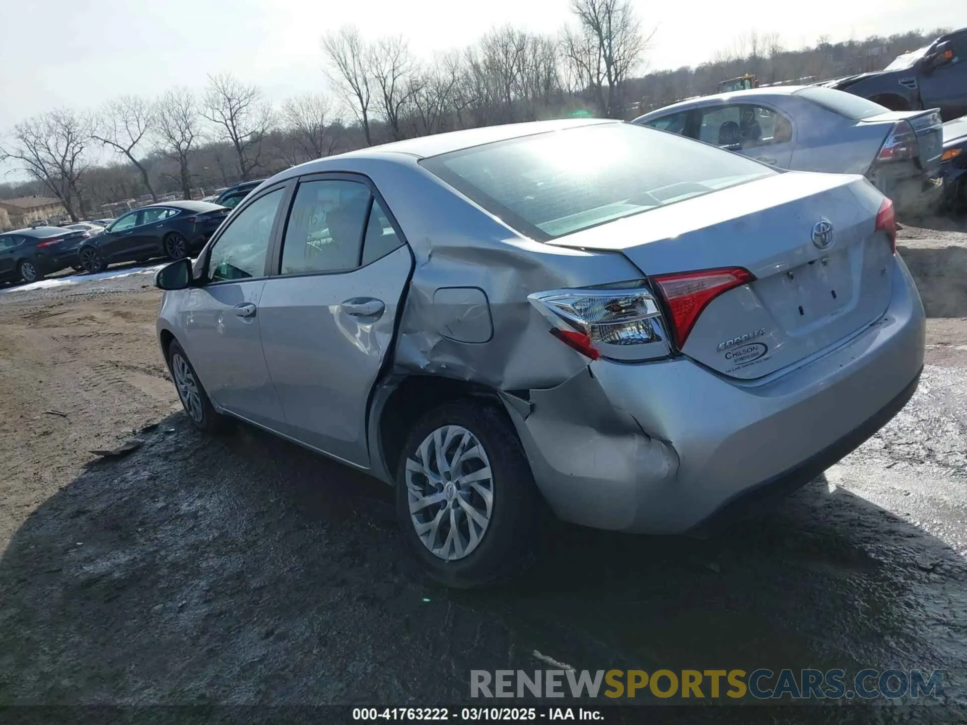 3 fotografías del automóvil dañado 2T1BURHE1KC136437 TOYOTA COROLLA 2019