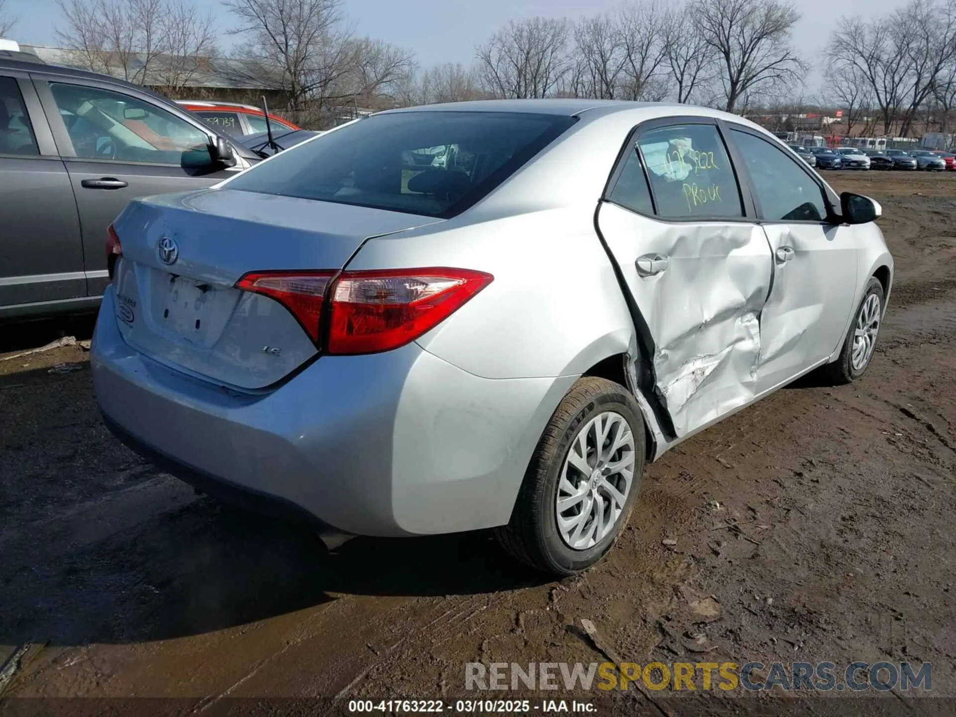4 fotografías del automóvil dañado 2T1BURHE1KC136437 TOYOTA COROLLA 2019