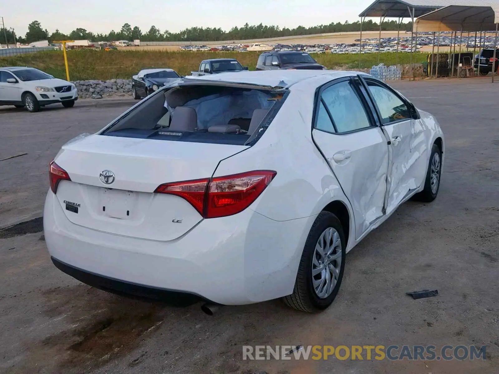 4 fotografías del automóvil dañado 2T1BURHE1KC143775 TOYOTA COROLLA 2019