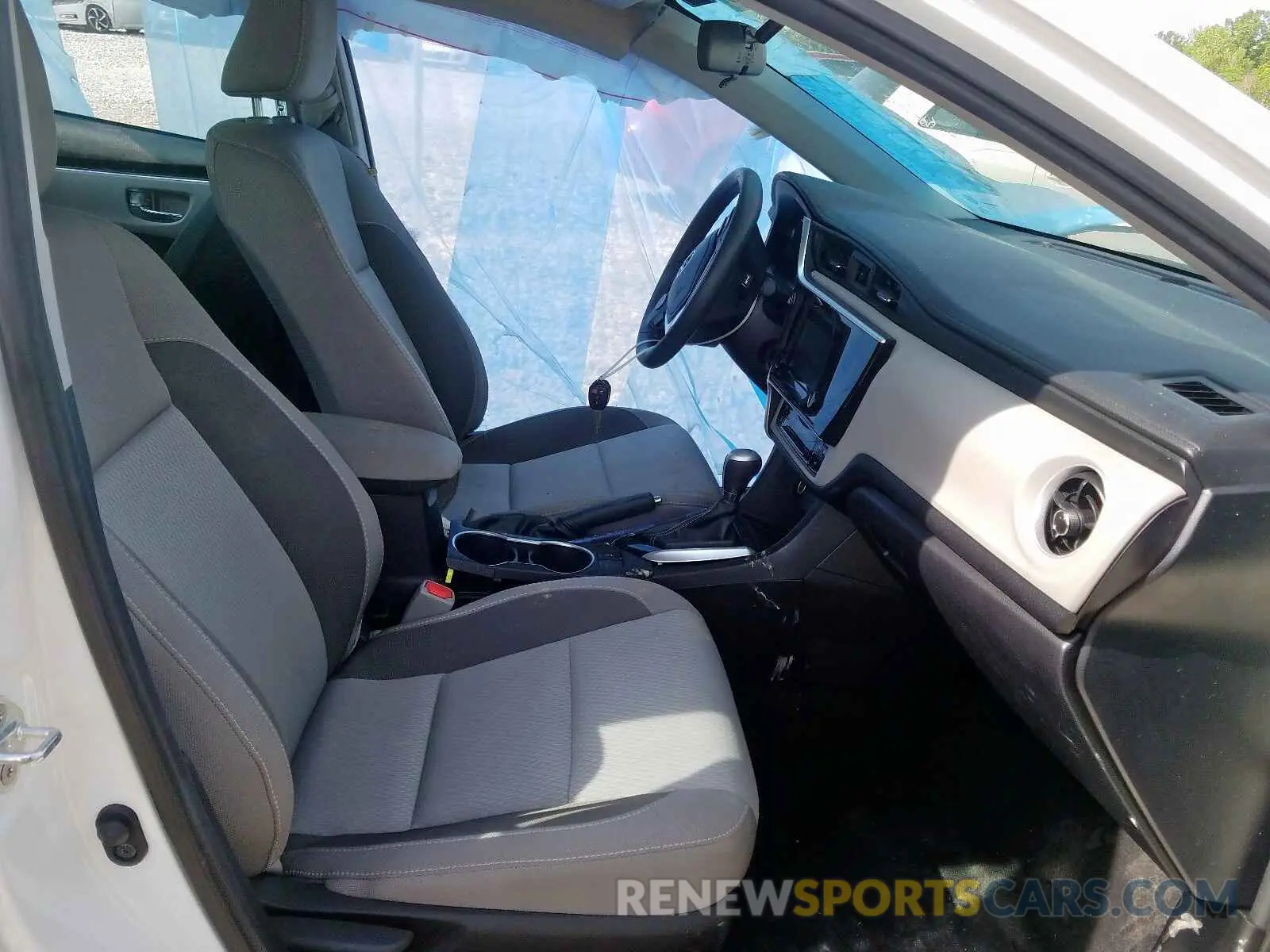 5 fotografías del automóvil dañado 2T1BURHE1KC153321 TOYOTA COROLLA 2019
