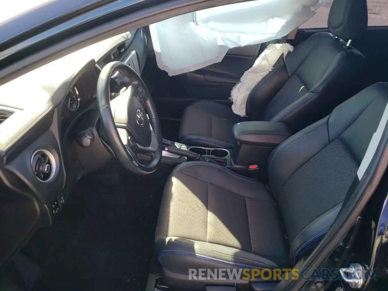 5 fotografías del automóvil dañado 2T1BURHE1KC160107 TOYOTA COROLLA 2019