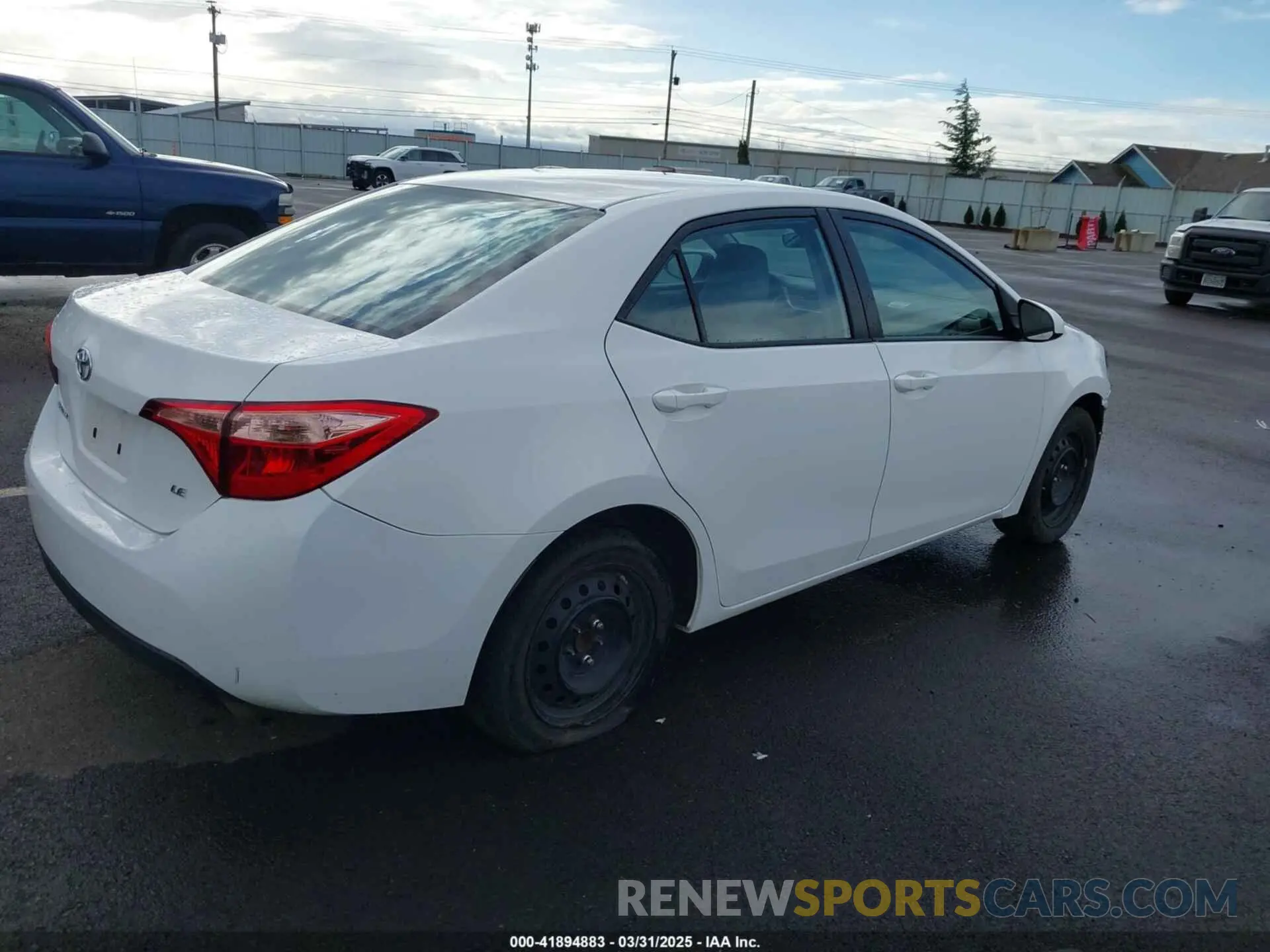 4 fotografías del automóvil dañado 2T1BURHE1KC163721 TOYOTA COROLLA 2019