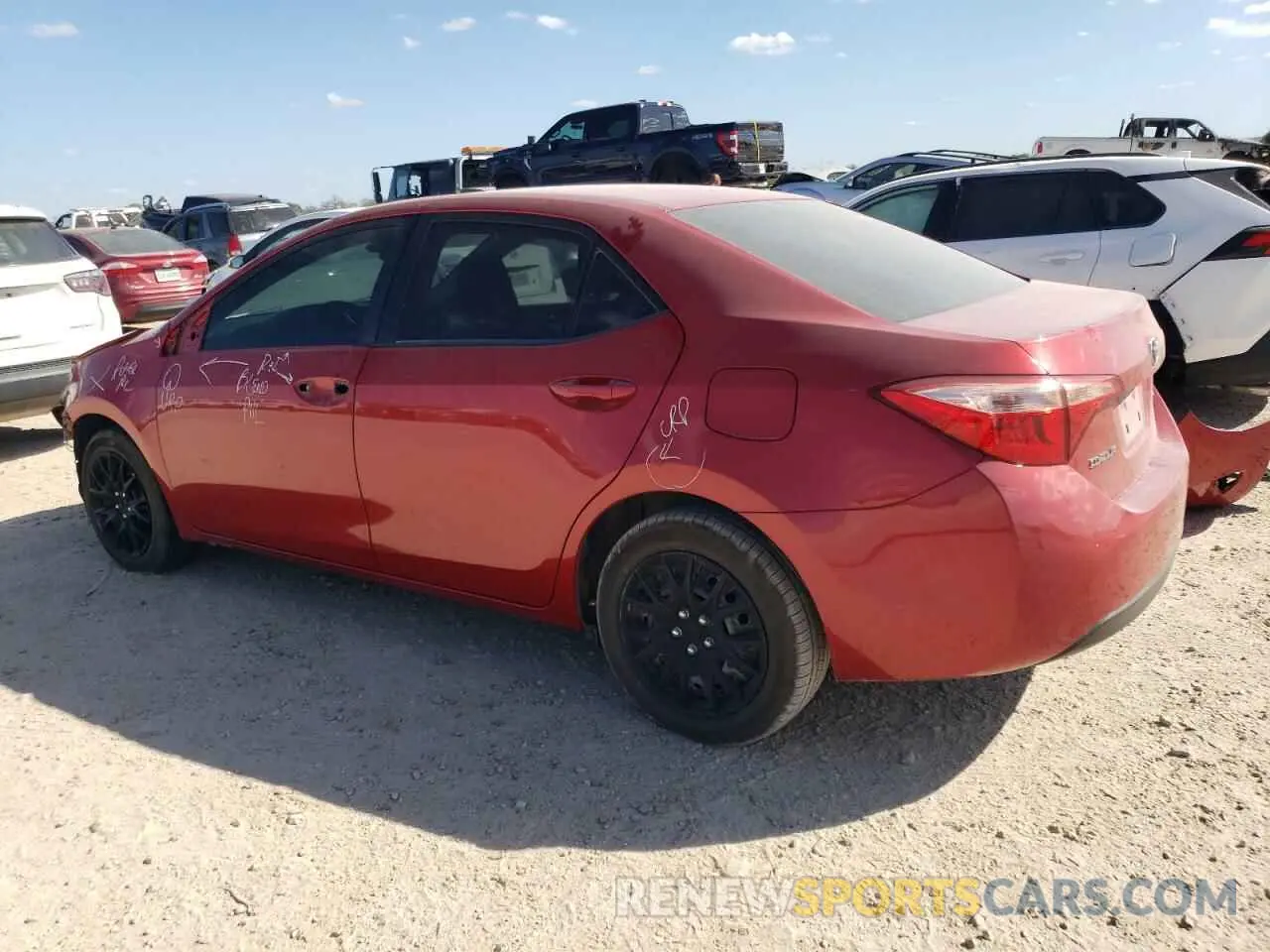 2 fotografías del automóvil dañado 2T1BURHE1KC170152 TOYOTA COROLLA 2019