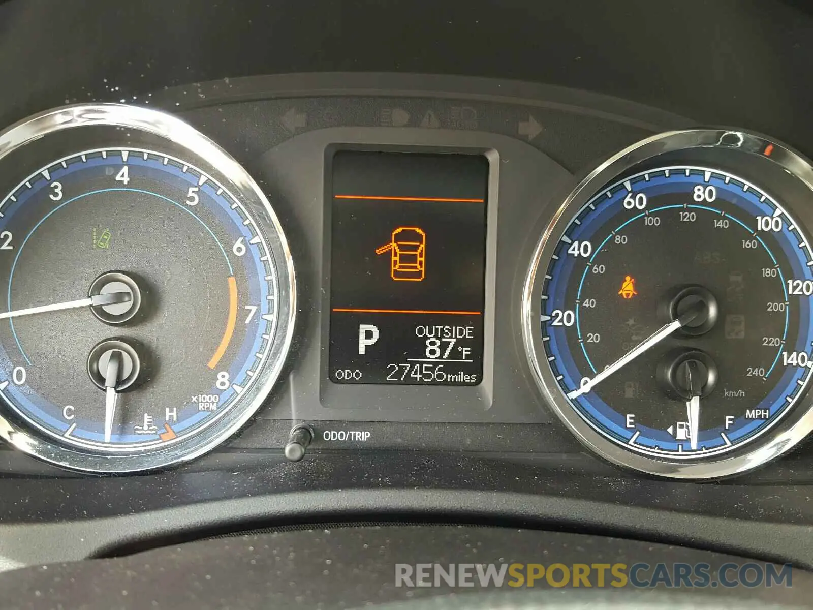 8 fotografías del automóvil dañado 2T1BURHE1KC171446 TOYOTA COROLLA 2019
