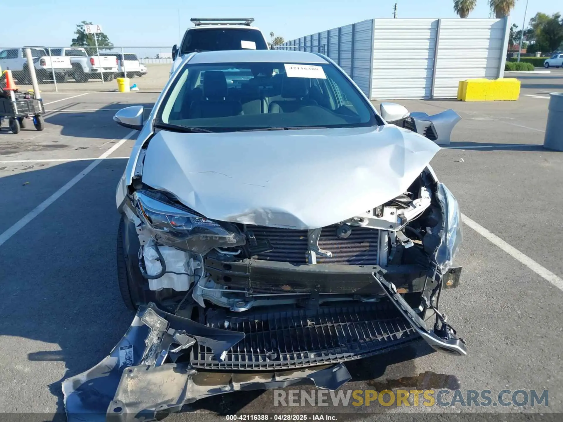 13 fotografías del automóvil dañado 2T1BURHE1KC178056 TOYOTA COROLLA 2019