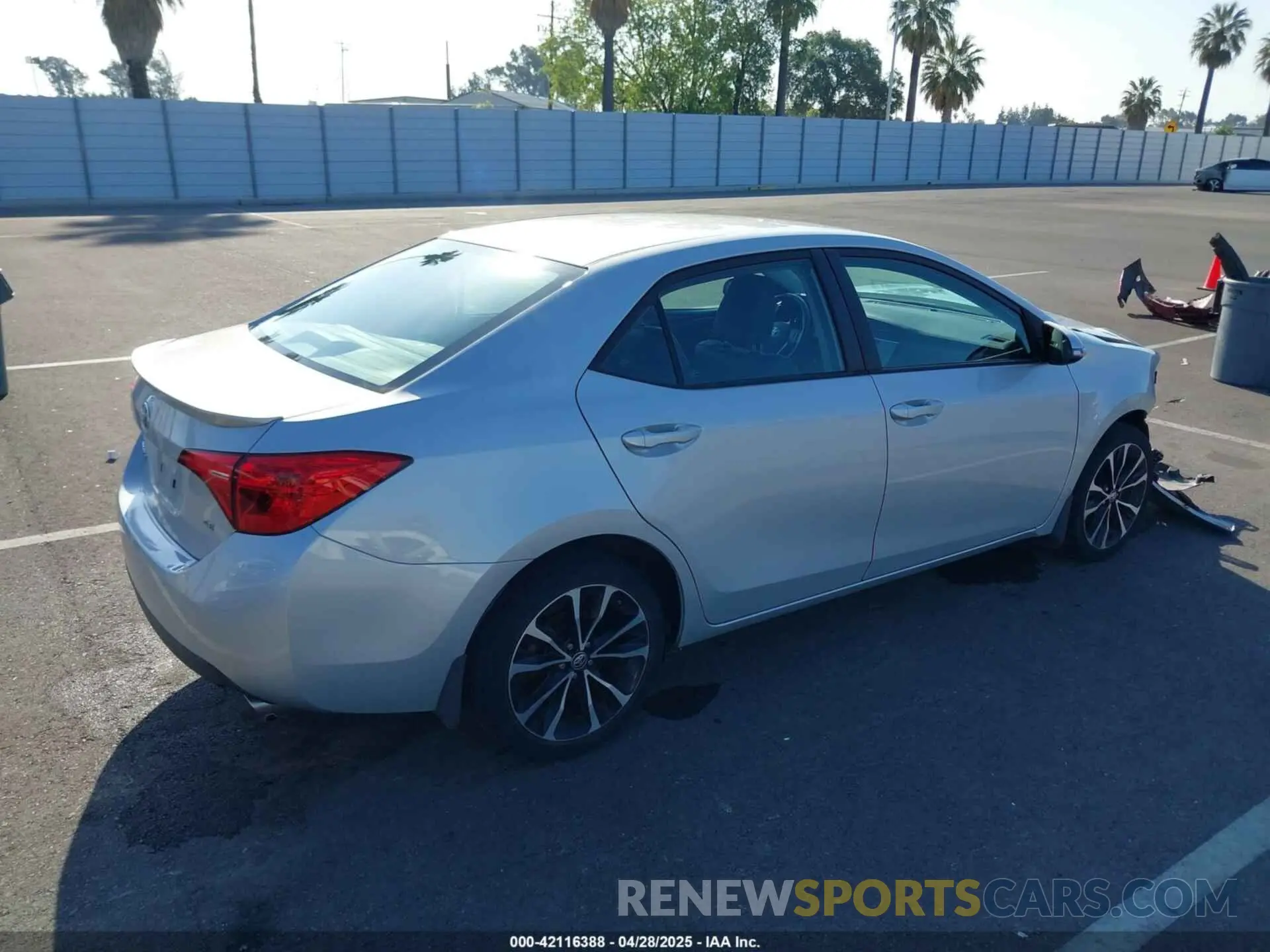 4 fotografías del automóvil dañado 2T1BURHE1KC178056 TOYOTA COROLLA 2019