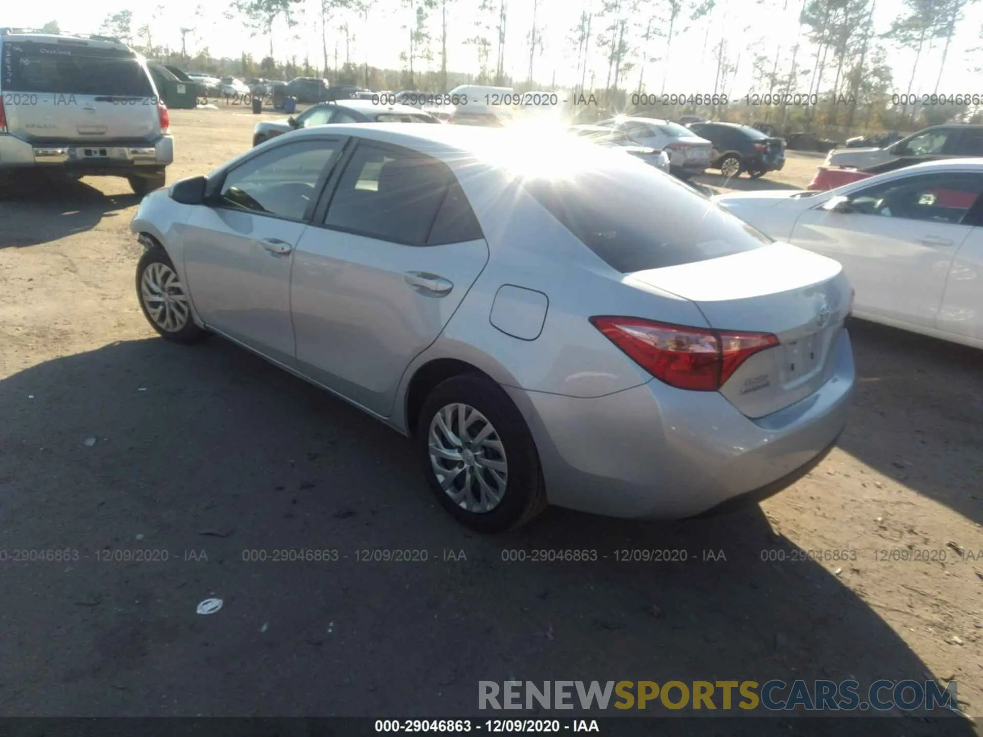3 fotografías del automóvil dañado 2T1BURHE1KC179238 TOYOTA COROLLA 2019