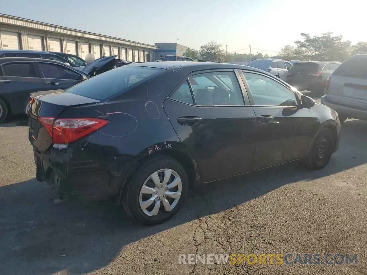 3 fotografías del automóvil dañado 2T1BURHE1KC225652 TOYOTA COROLLA 2019