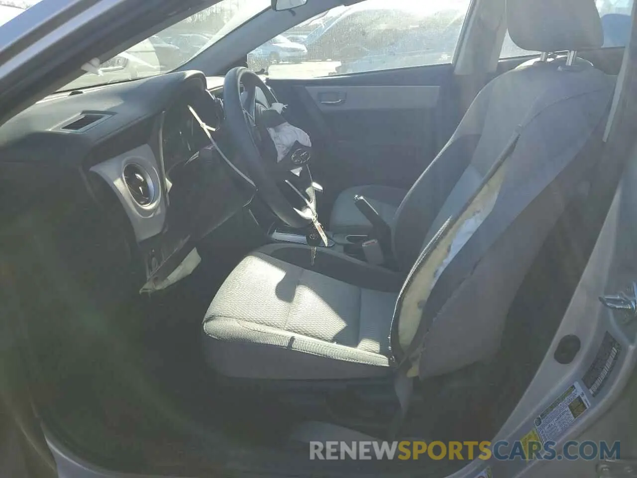 7 fotografías del automóvil dañado 2T1BURHE1KC226235 TOYOTA COROLLA 2019