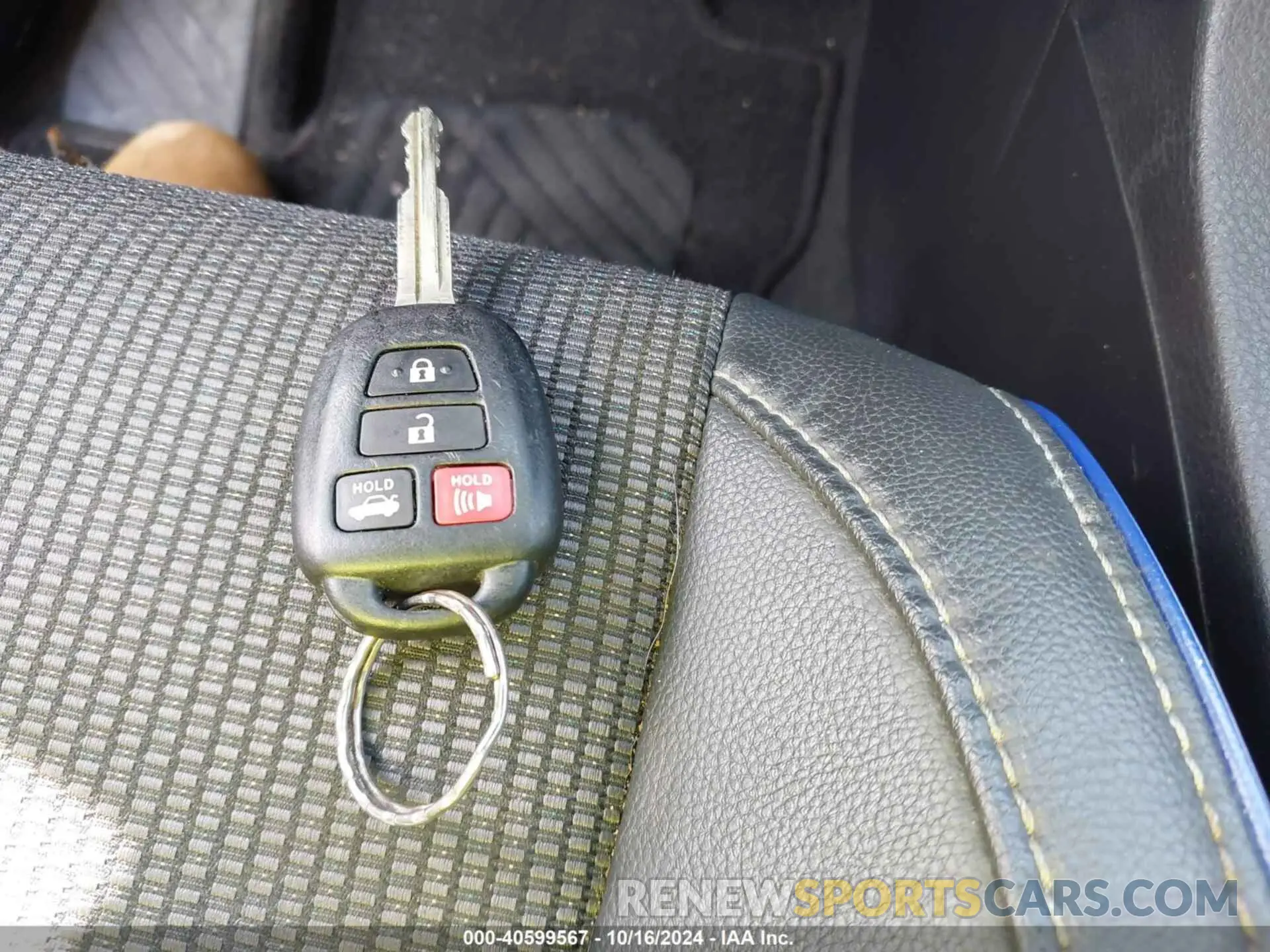 11 fotografías del automóvil dañado 2T1BURHE1KC226865 TOYOTA COROLLA 2019
