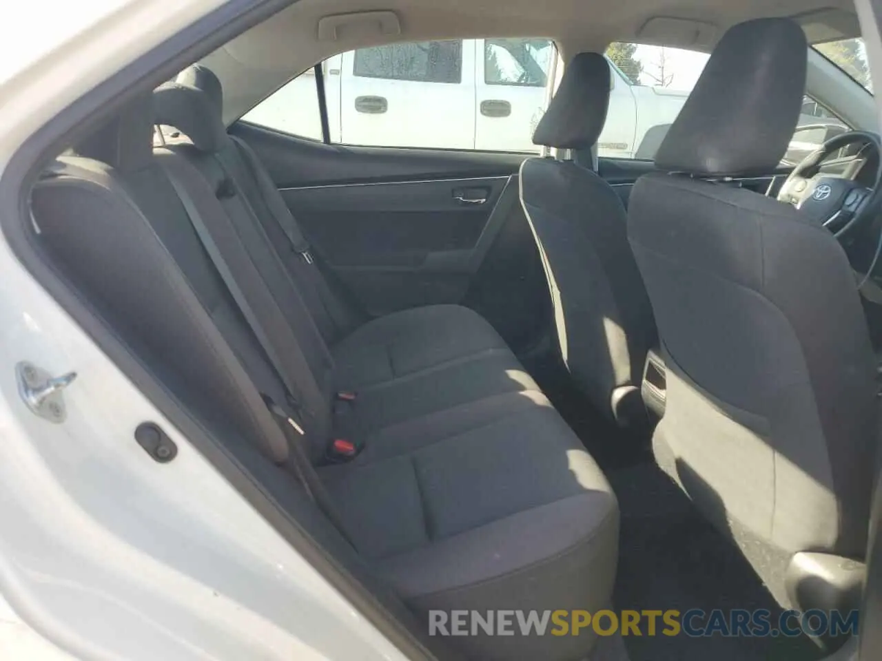 10 fotografías del automóvil dañado 2T1BURHE1KC229586 TOYOTA COROLLA 2019