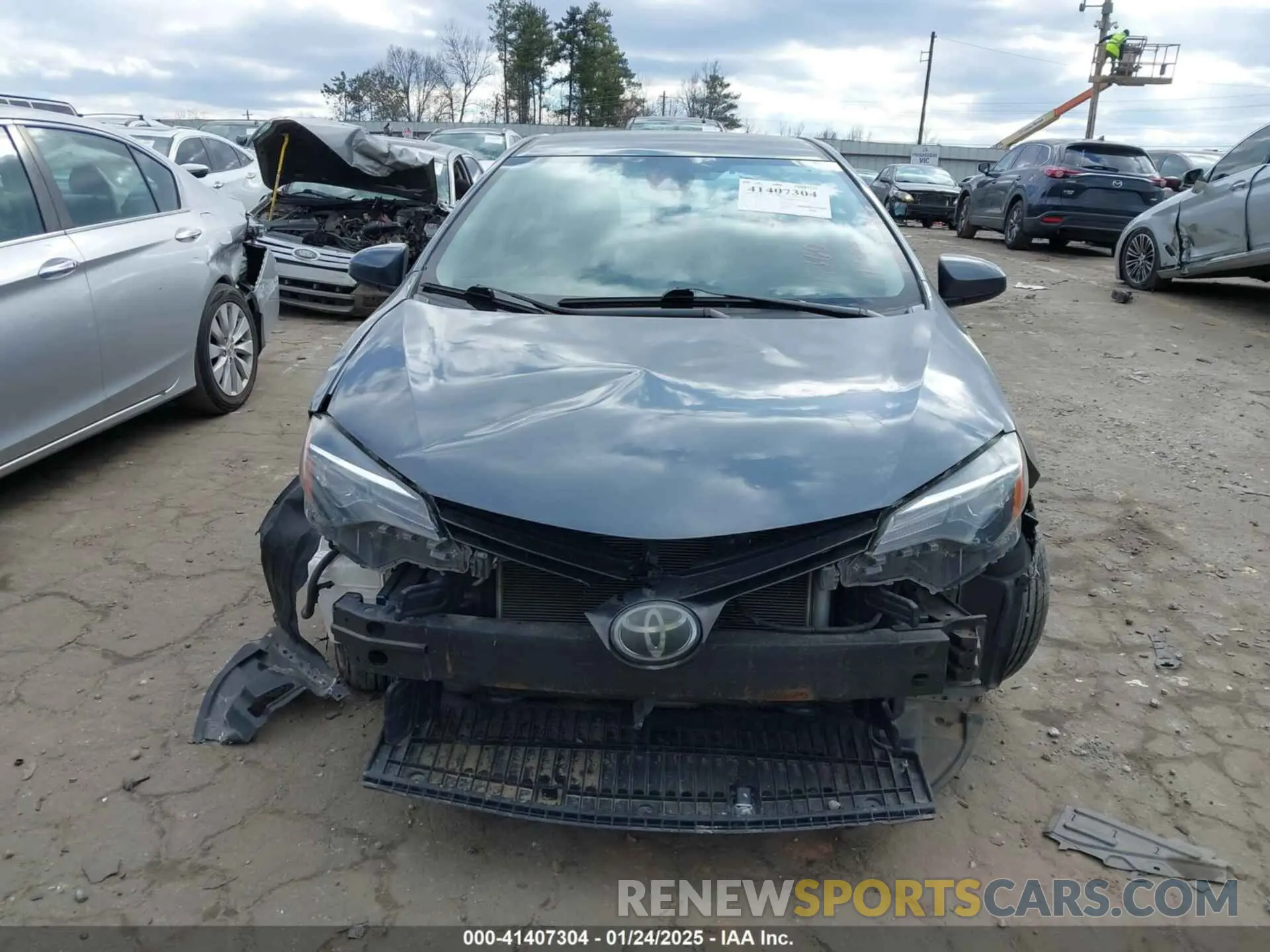 12 fotografías del automóvil dañado 2T1BURHE1KC240460 TOYOTA COROLLA 2019